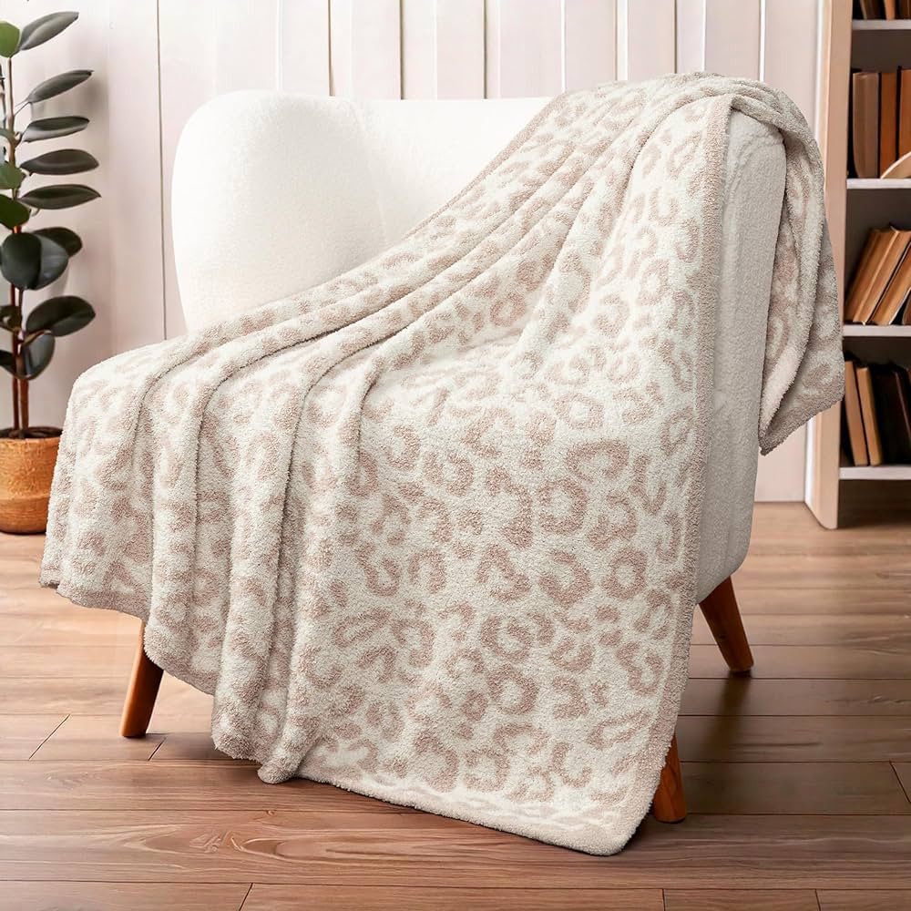 PAVILIA Super Soft Leopard Throw Blanket for Couch, Fluffy Cozy Lightweight Beige Cheetah Blanket... | Amazon (CA)