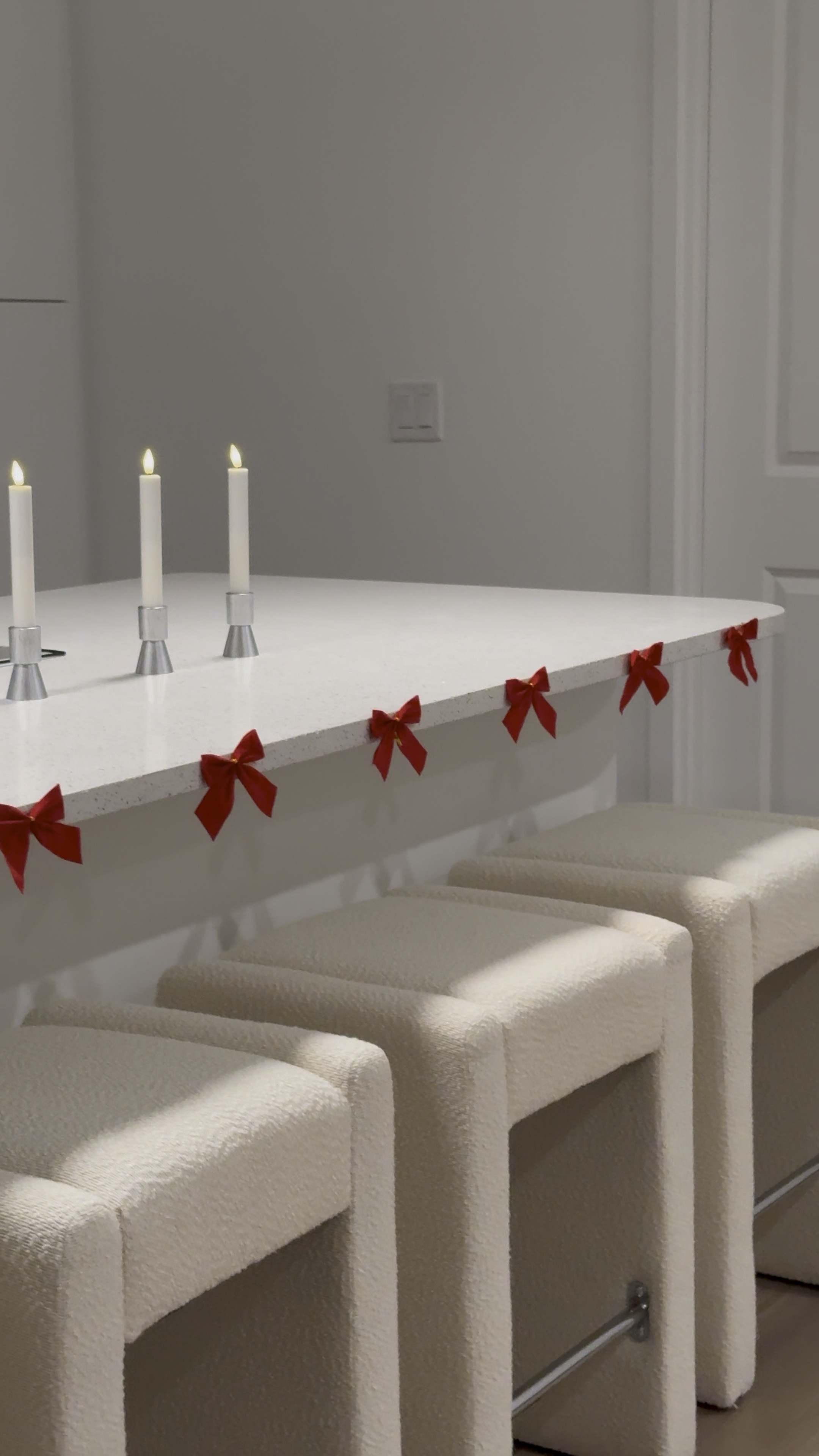 Seasonal counter detail 🎅🏼

#LTKHoliday #LTKHome #LTKSeasonal