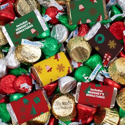 4.87lb Christmas Hershey’s Candy Mix - Chocolate Miniatures, Kisses, Miniature Peanut Butter Cups | Target