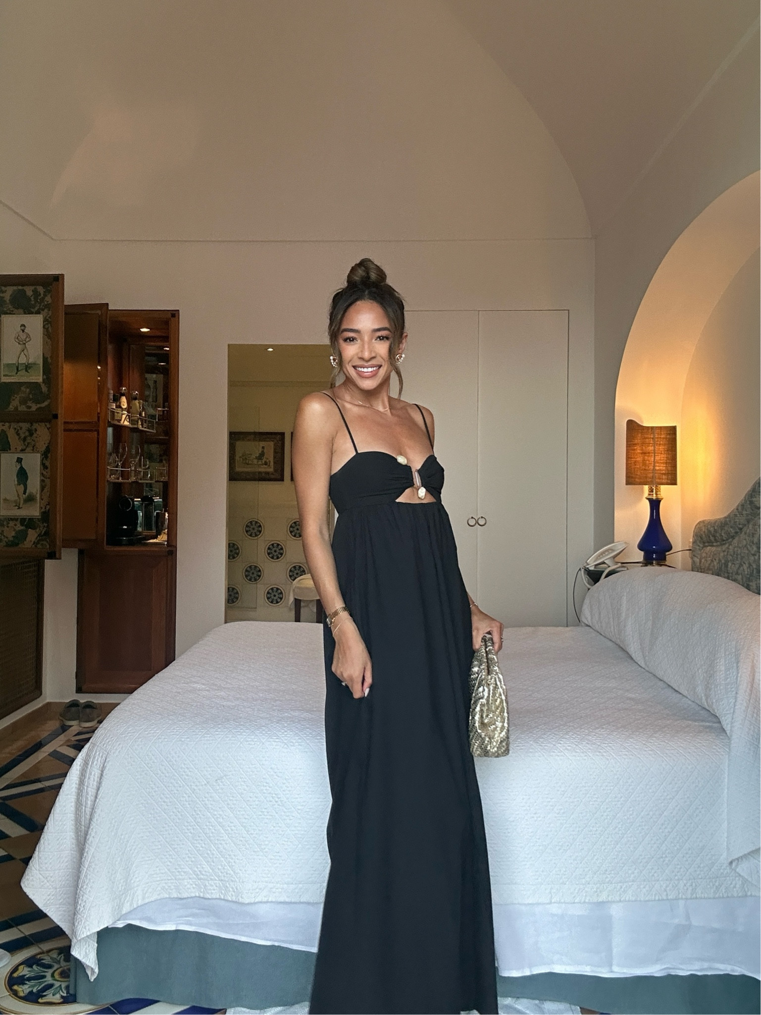 Italy outfit 🇮🇹 size XS black maxi dress - code NENA20 to save! Also linked my body glow - code NENA to save!



Dinner outfit
Vacation outfit
Beach outfit
Summer dress 

#LTKStyleTip #LTKFindsUnder100 #LTKTravel