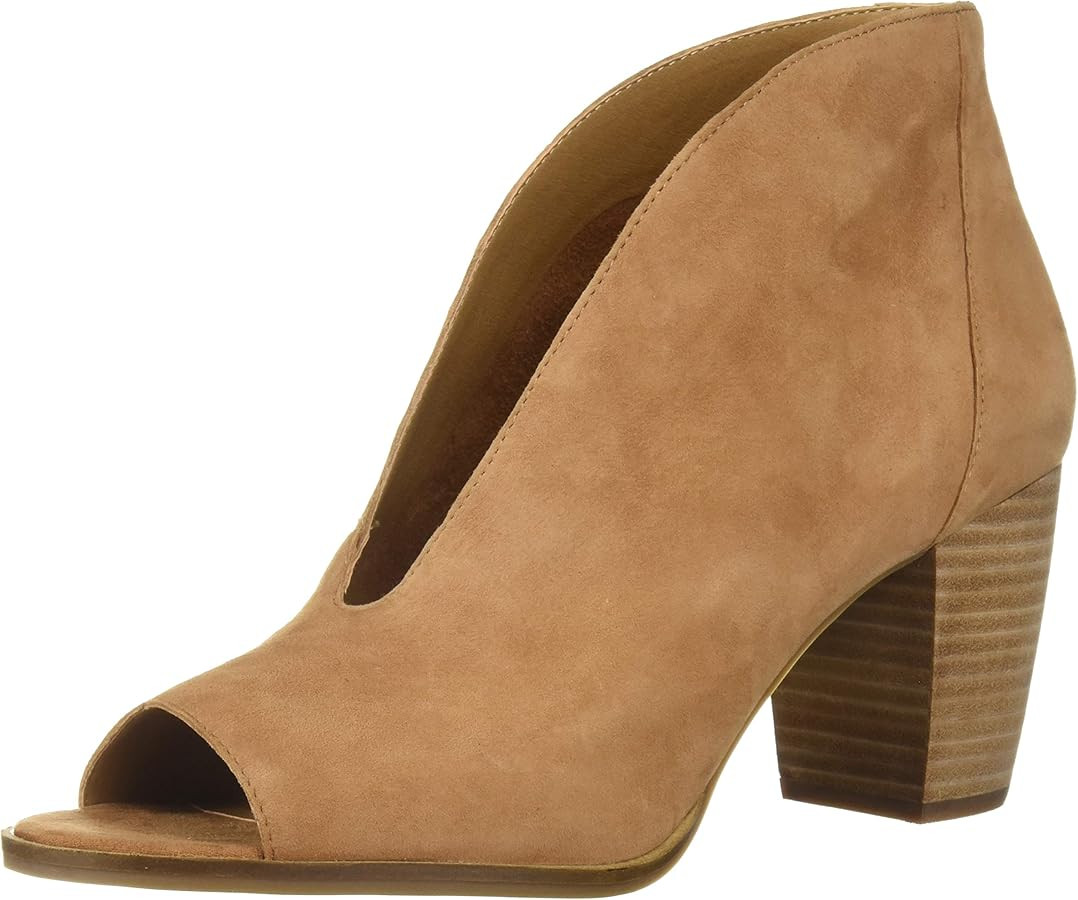 Lucky Brand womens Joal Pump, Macaroon, 9.5 US | Amazon (US)