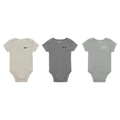Nike Mini Me 3-Pack Bodysuit Set Baby Bodysuits. Nike.com | Nike (US)