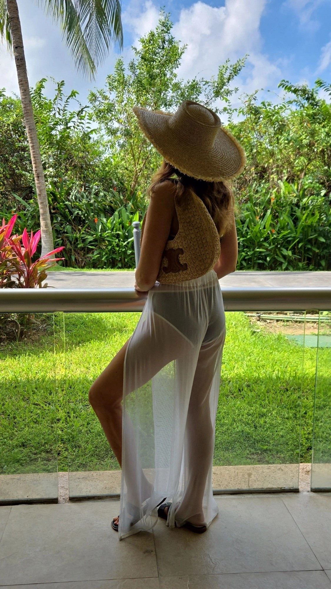 Beach hat, pool, beach, vacation, resort, woven.

#LTKSeasonal #LTKSwim #LTKootd