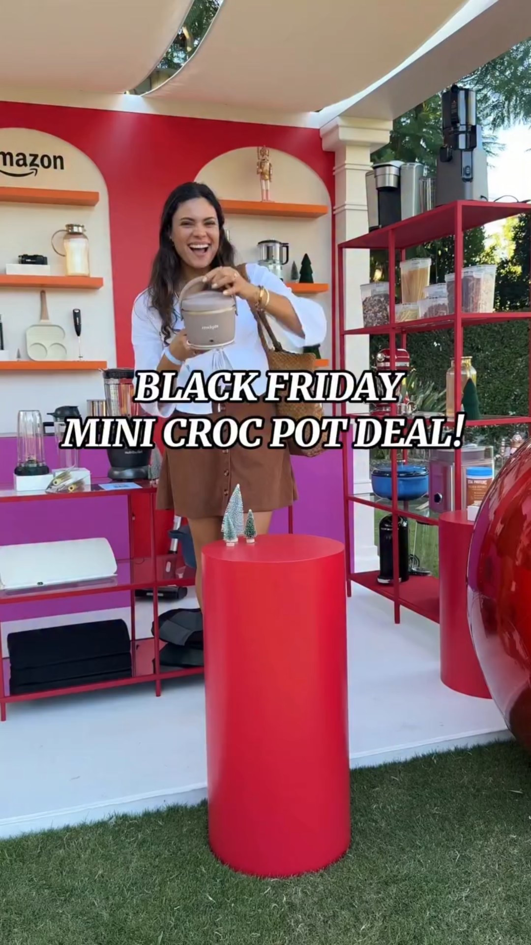 Follow + Comment “CROC” for the links to the best deal on this portable croc pot!!! 🥘 Mini and perfect for dips, travel, and bringing for your lunch break food!!!😍 SO NICE! & the perfect gift!!🩷 
#crocpot #recipes #amazonblackfriday