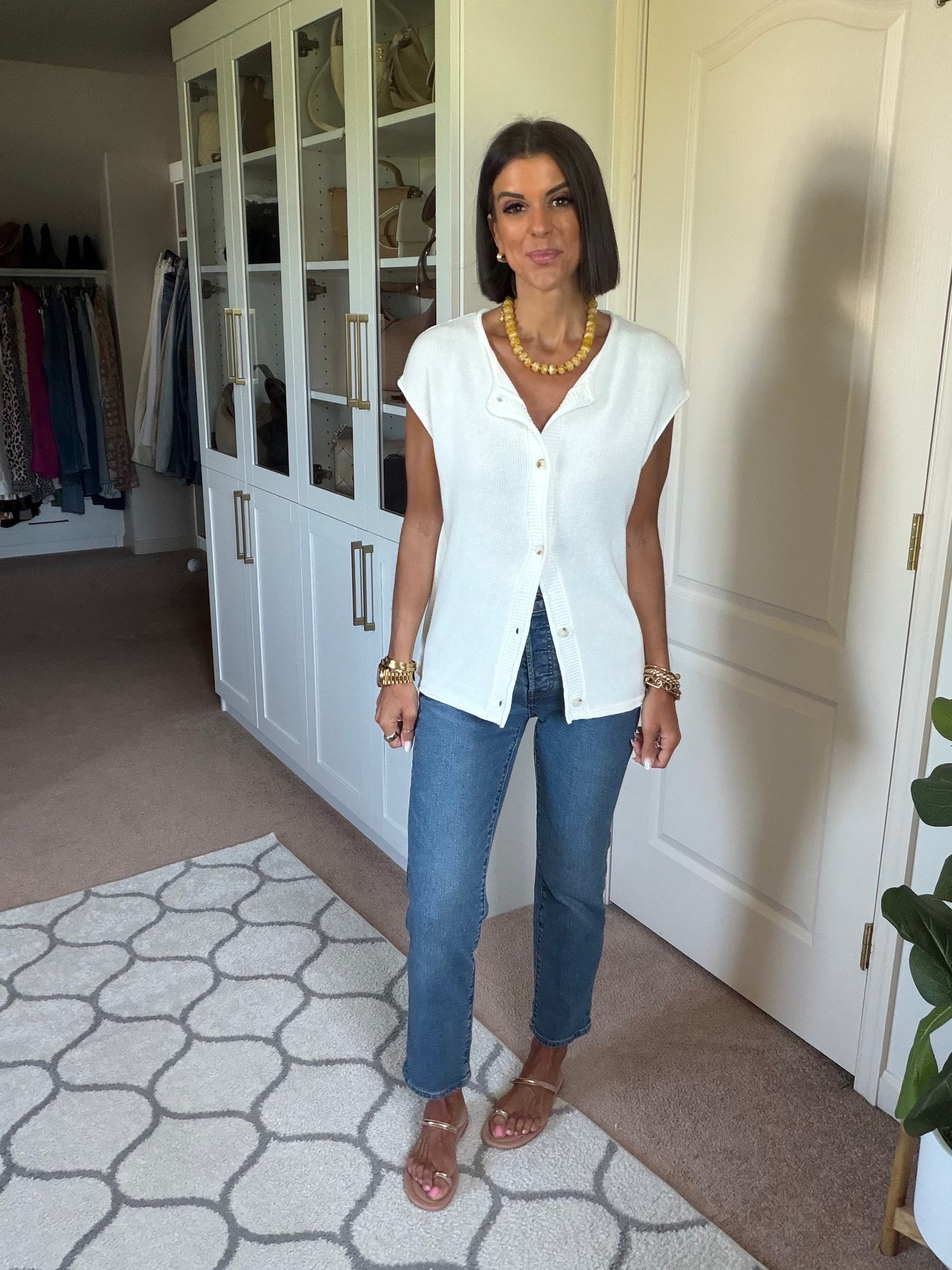 I’m 5’5 and in size small in top, jeans sized up one to a 26

#LTKdayinmylife #LTKgrwm #LTKmomlife