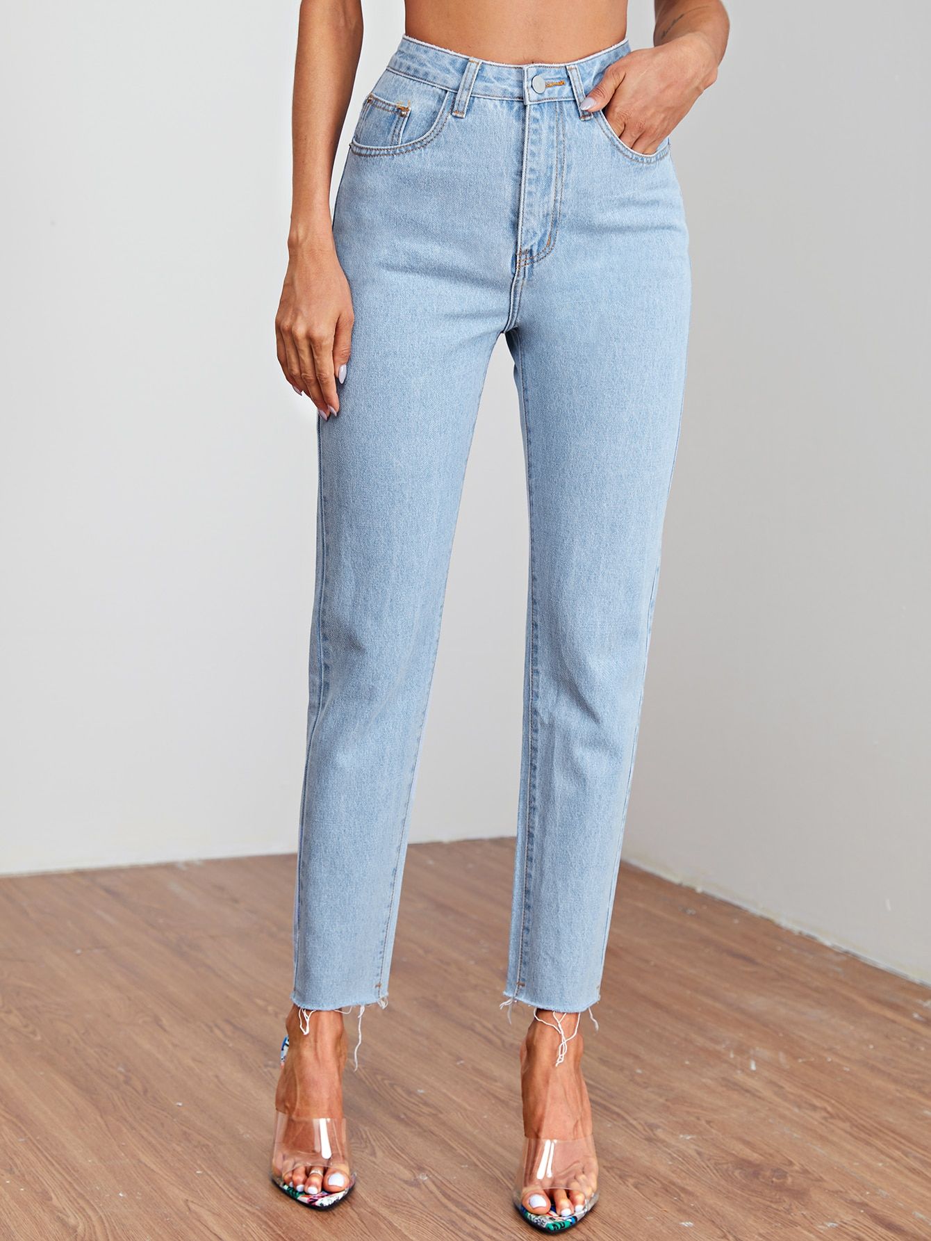 High Waisted Raw Hem Carrot Jeans | SHEIN