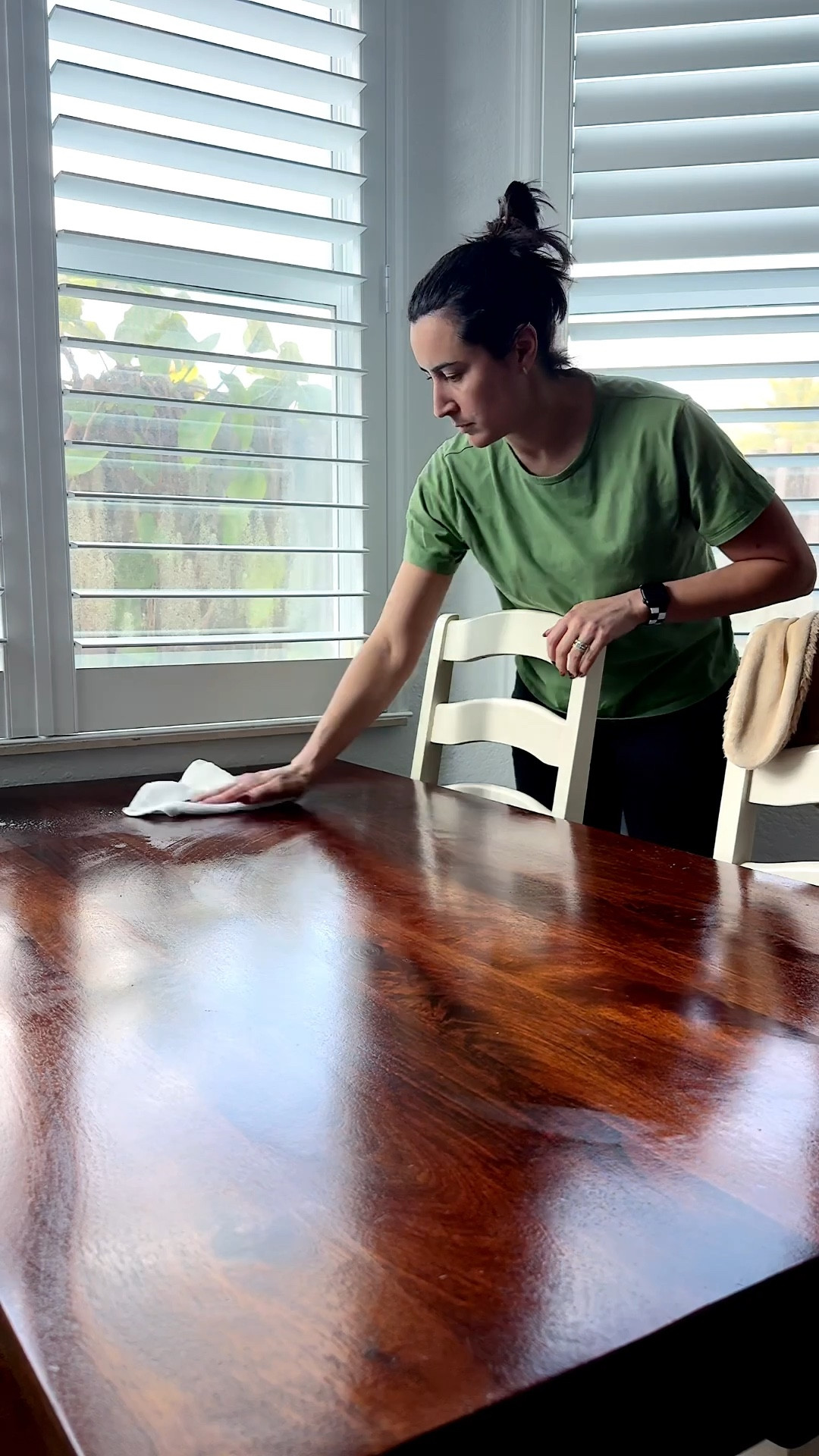 Spring cleaning 🧽 

Multisurface cleaners are the best time saver especially as a busy mom the works full time. What I love about this one from Mrs. Meyer’s is that it doesn’t only clean well, but it smells amazing. I received the limited scent, Snowdrop 🤍

Follow for more, save for your spring cleaning prep, & find more like this in my Bestsellers & Home collections ✨ 

cleaning tips • cleaning products • cleaning supplies • multipurpose cleaner • house cleaning products • home cleaning products • spring cleaning 

#LTKHome #LTKmomlife #LTKspring