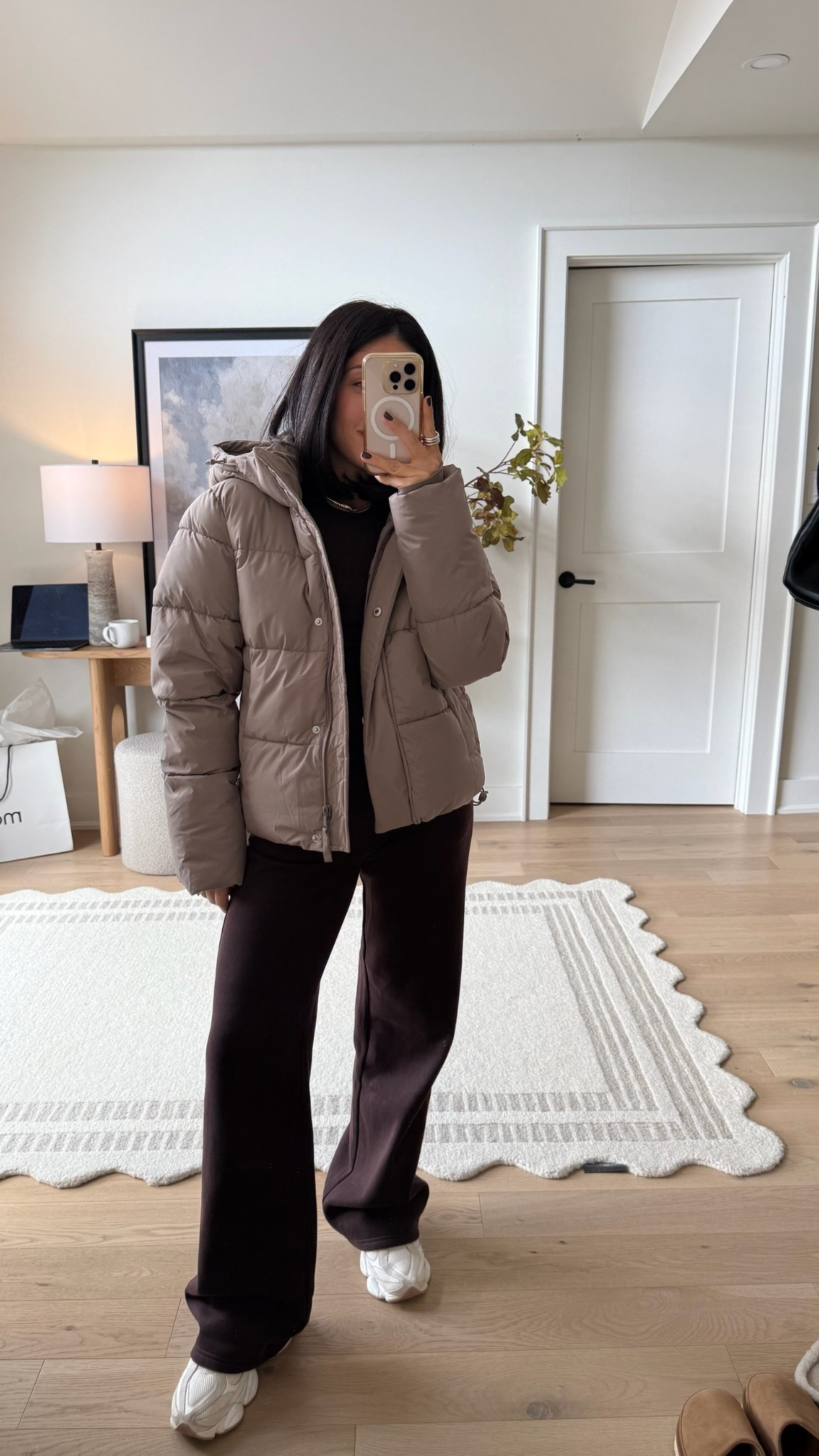 Jacket - XS
Top - XS
Pants - XS

#LTKcanada #LTKwinter #LTKpetite