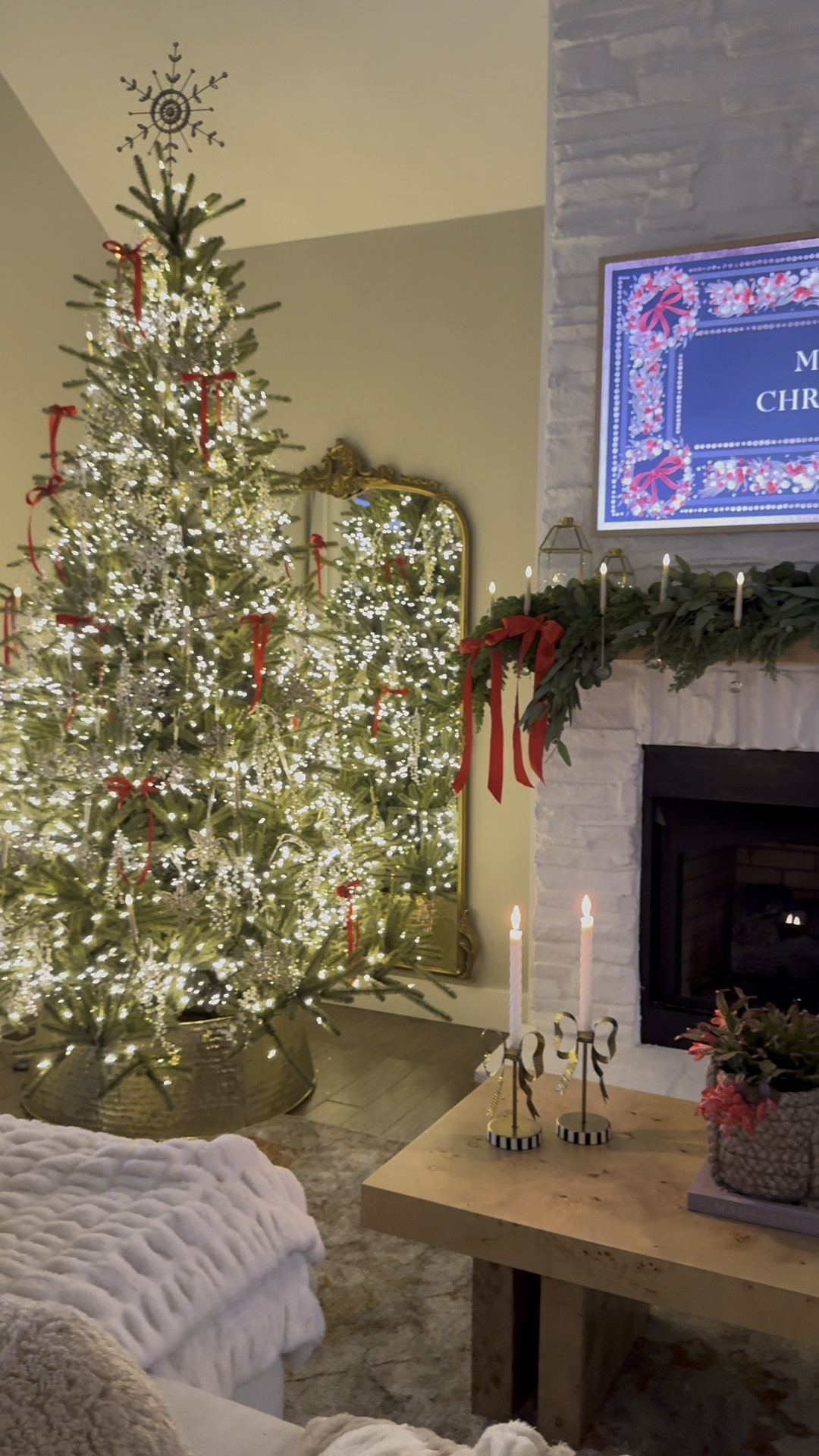 The most nostalgic Christmas!! ♥️🎅🏻Comment SANTA for all the details sent! These new  pieces really made my entire home sparkle!! 

#LTKHome #LTKHoliday #LTKSeasonal