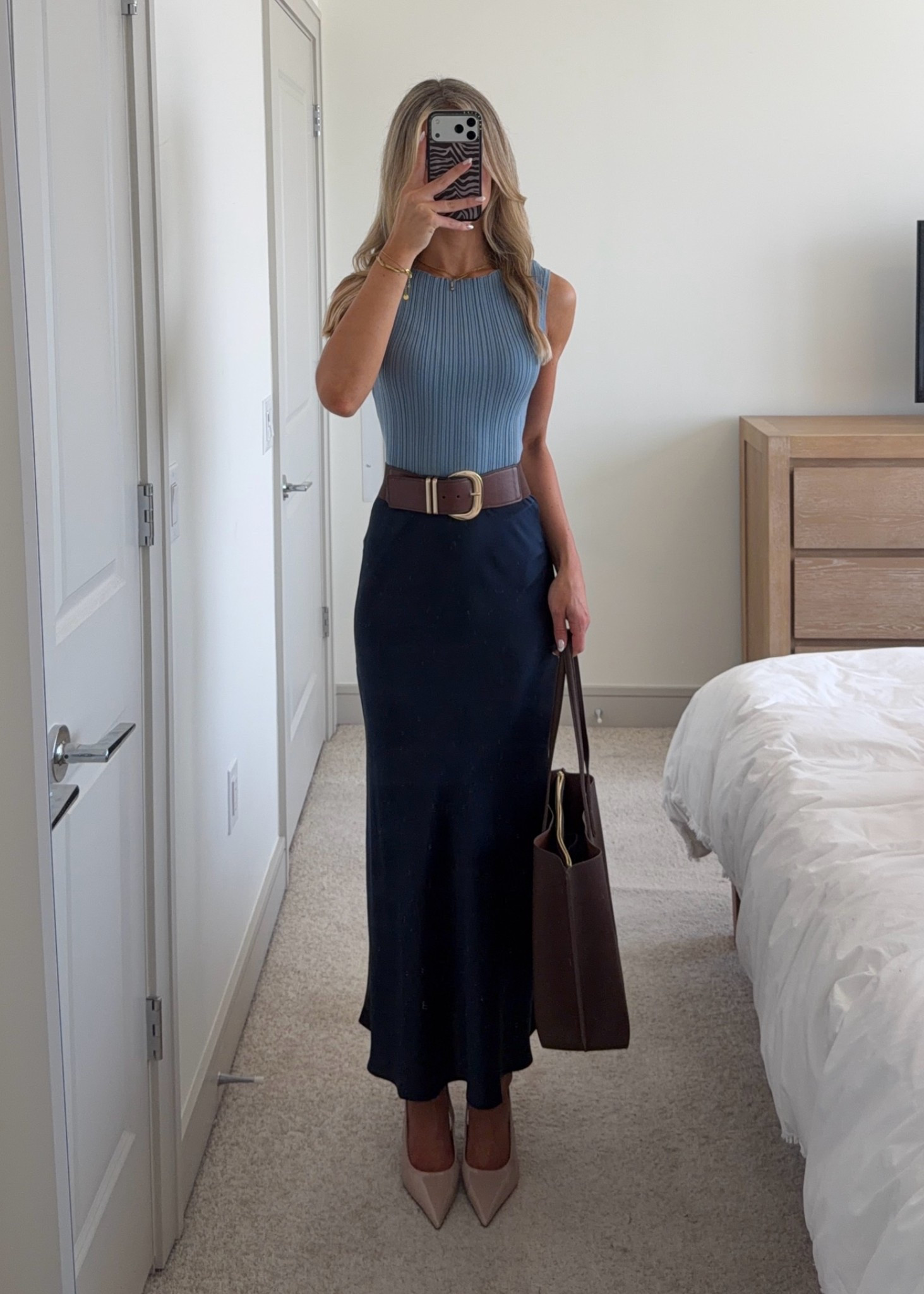 styling a navy silk maxi skirt for the office @Quince #quincepartner 🩵

#LTKootd #LTKWorkwear