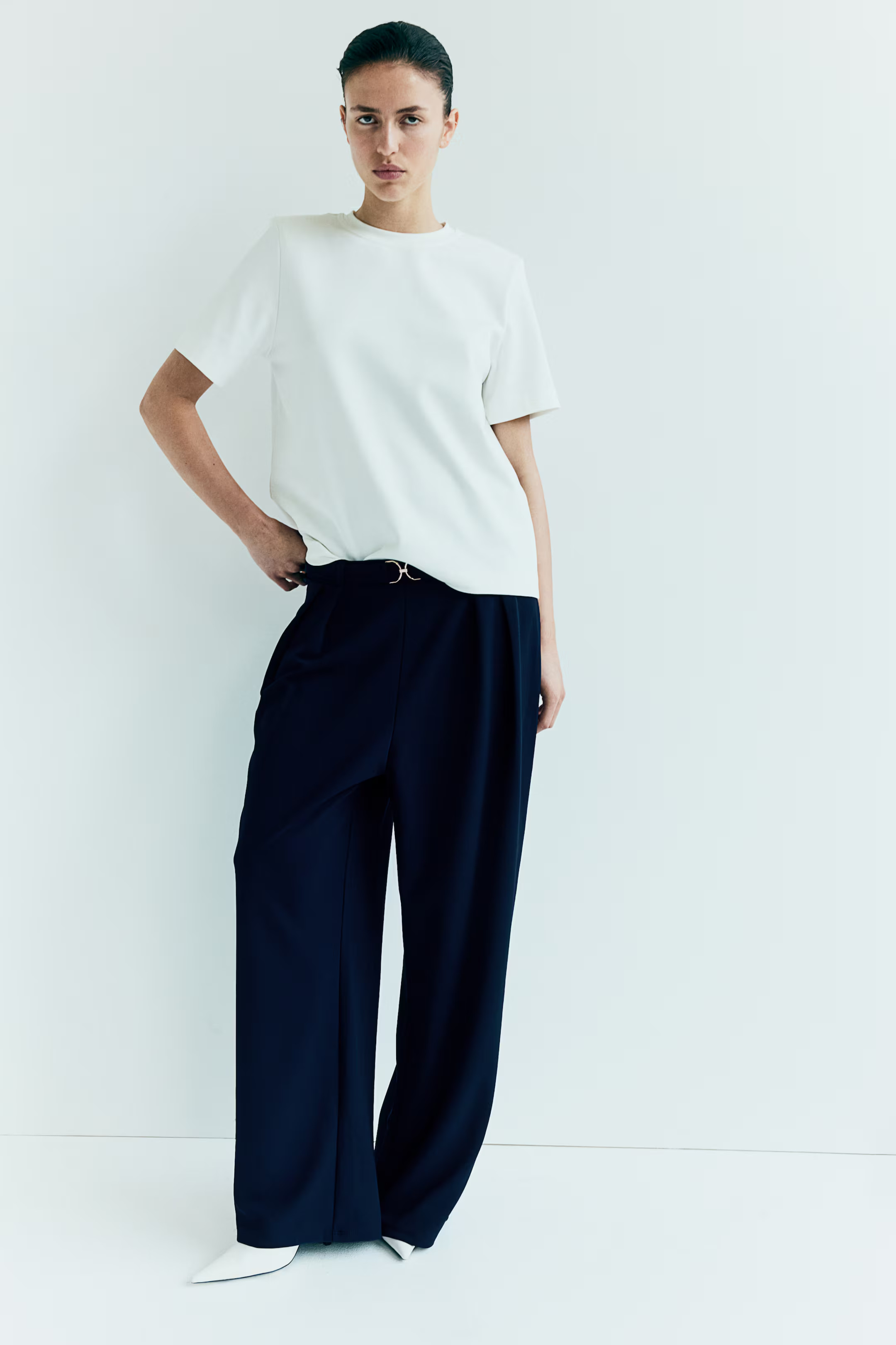 Buckle-detail tailored trousers | H&M (UK, MY, IN, SG, PH, TW, HK)