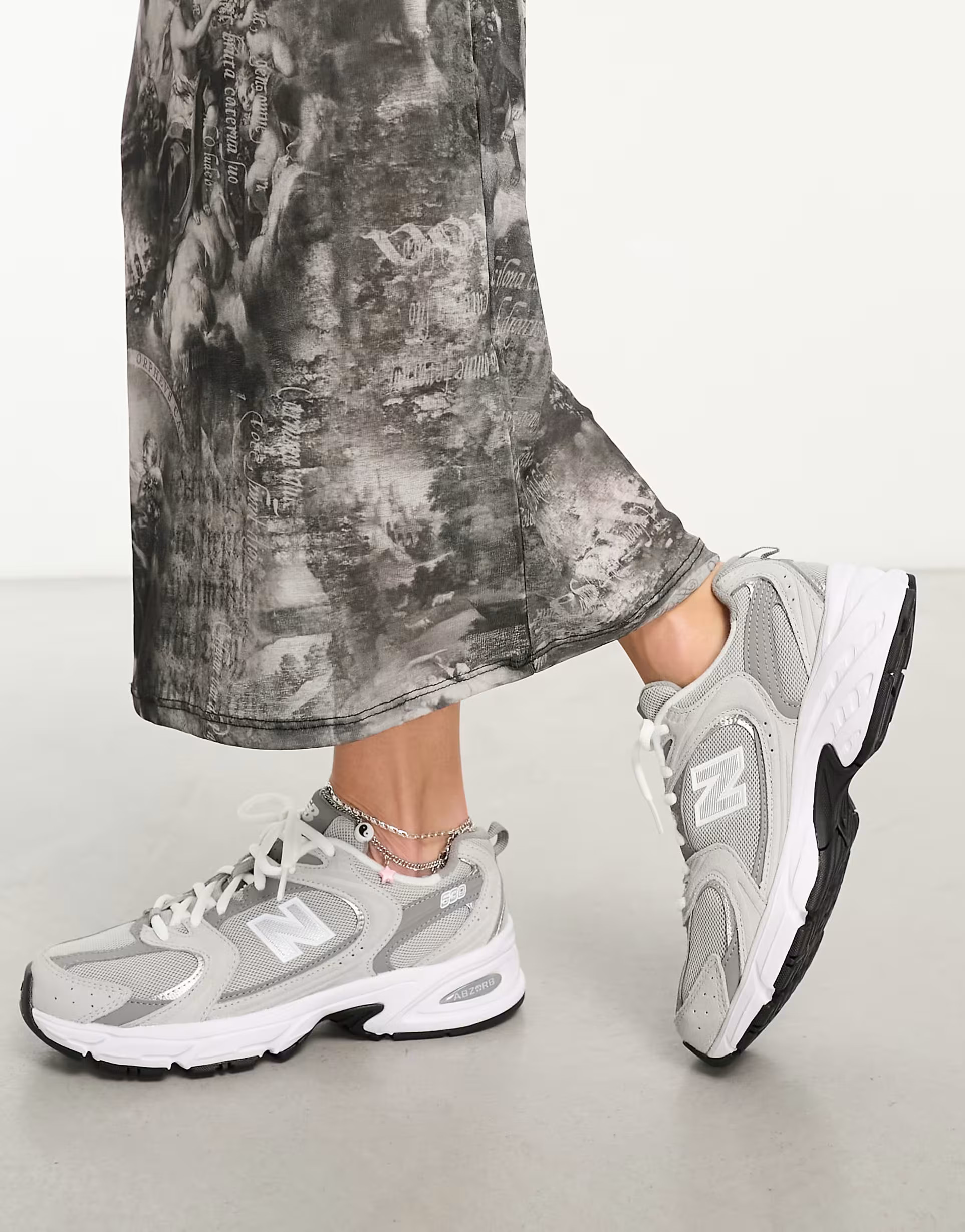 New Balance 530 sneakers in grey | ASOS | ASOS (Global)