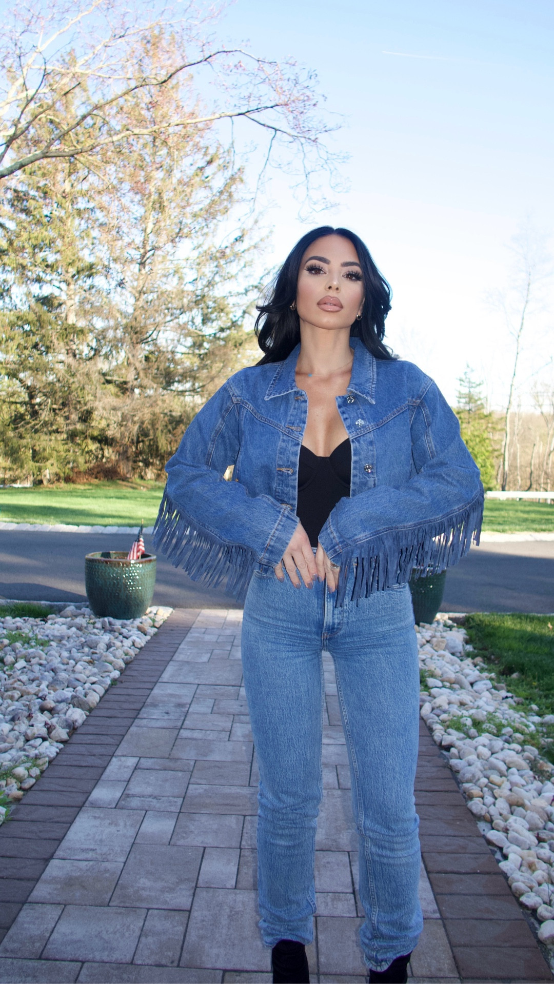 @abercrombie #denim #jeans #fringe #bodysuit 

#LTKgrwm