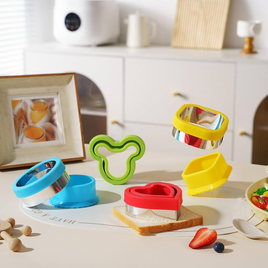 ETERSION Uncrustable Sandwich Cutter 4 Inches 4 Different Shapes | Amazon (US)