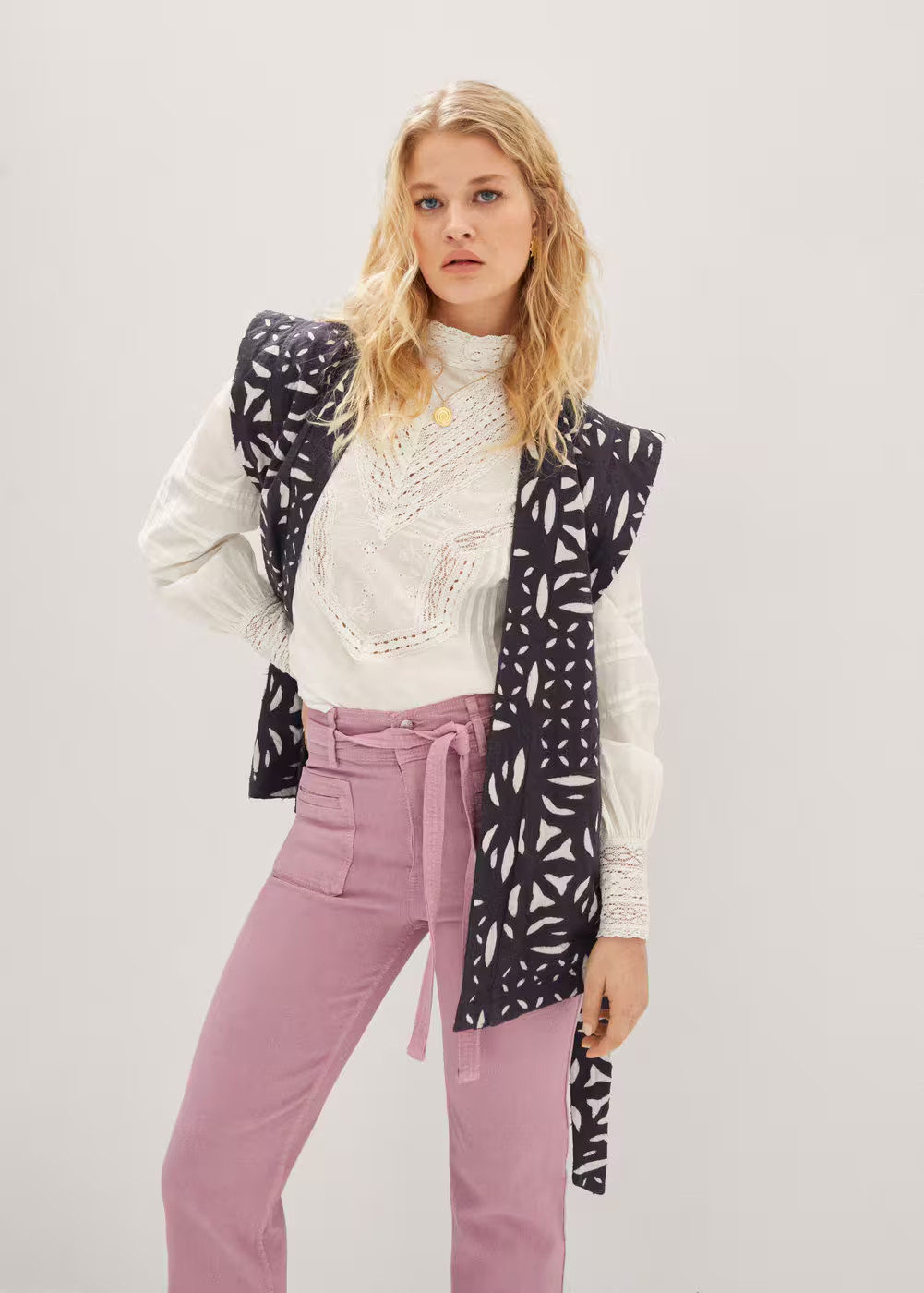 Two-tone embroidered waistcoat -  Women | Mango USA | MANGO (US)