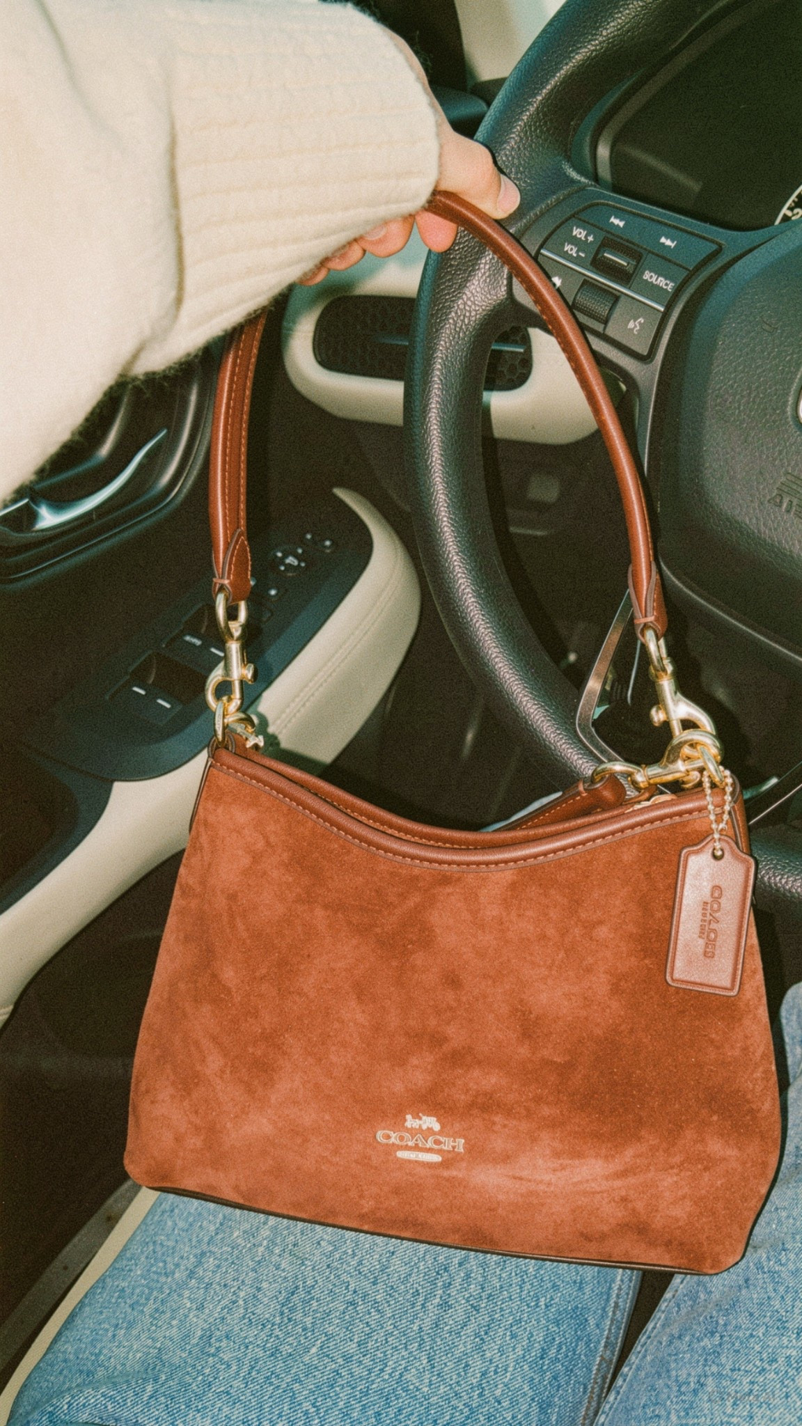 So happy with this purse it’s giving western

#LTKActive #LTKselfcare #LTKootd