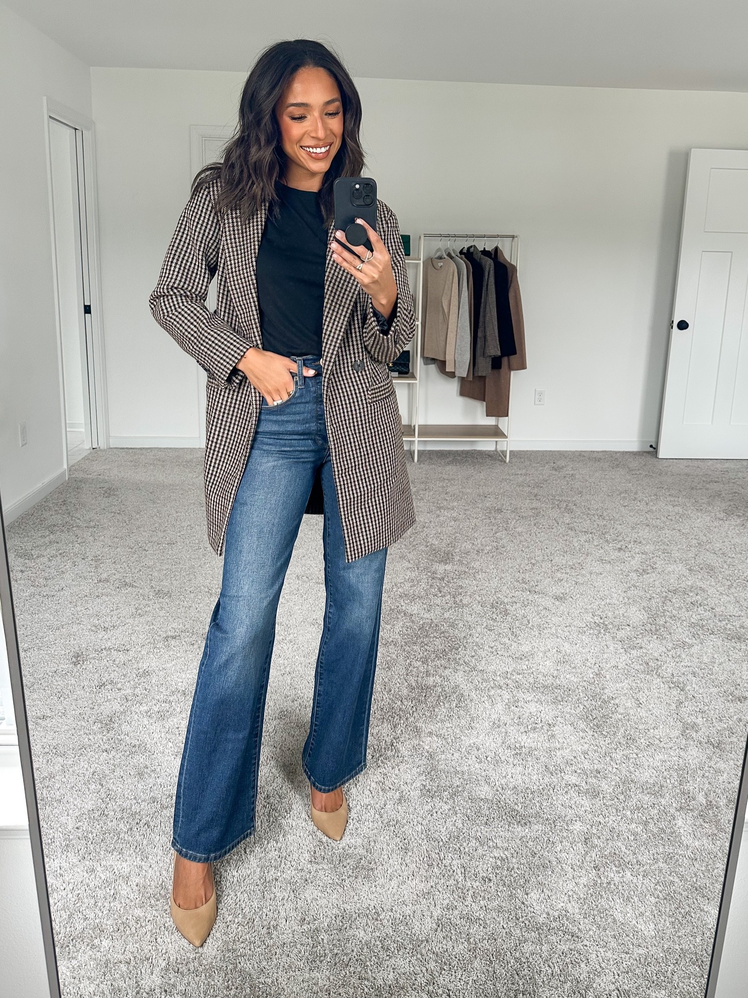 How to style wide leg jeans: for work 🖤 Small in plaid blazer coat + 25 in trouser jeans + XS in black tee 







Casual work outfit
Smart casual outfit
Jeans for work

#LTKSeasonal #LTKworkwear #LTKstyletip