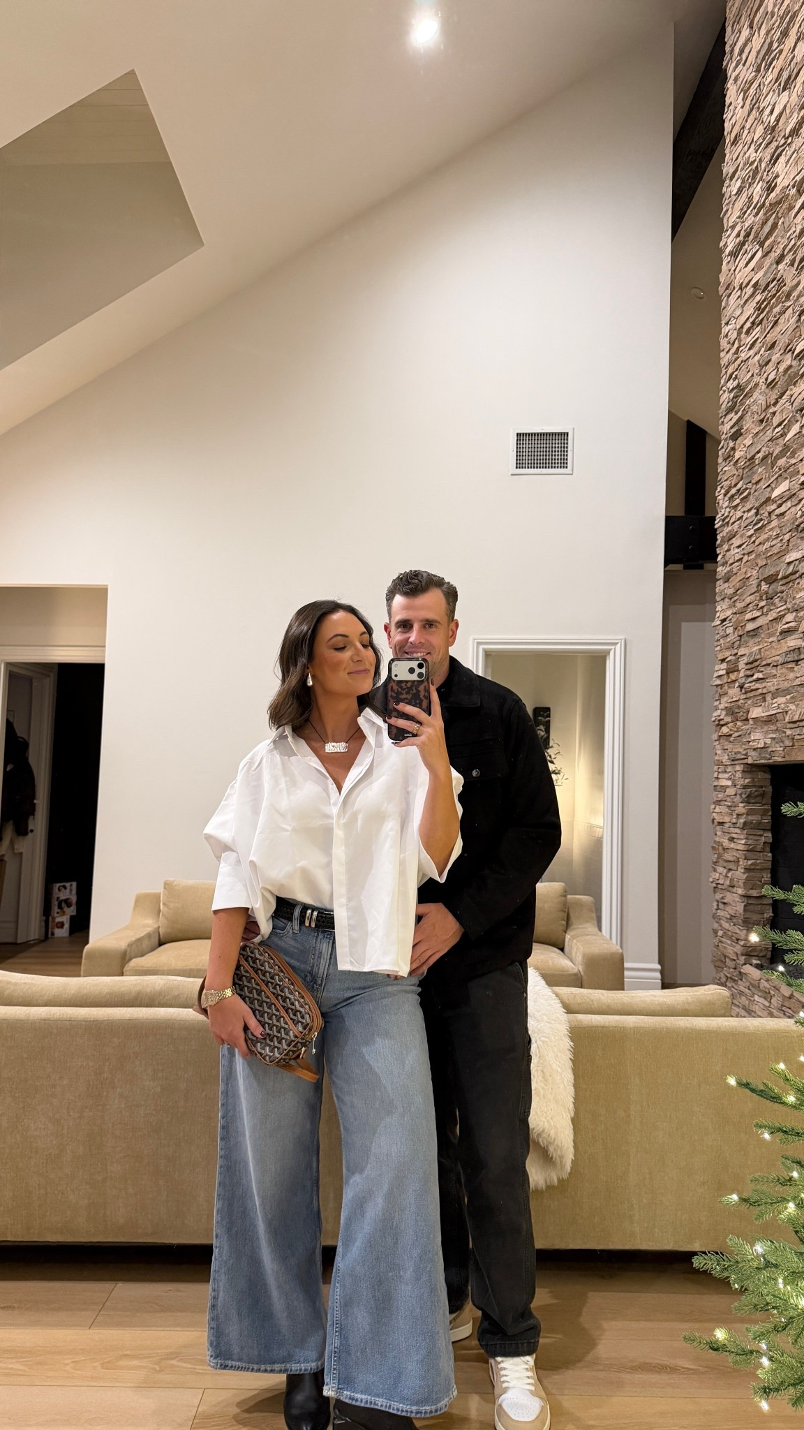 Best gap jeans 
Curvy denim 
Comfy jeans 
Travel jeans 
Night out look

#LTKFindsUnder100 #LTKootd #LTKWorkwear