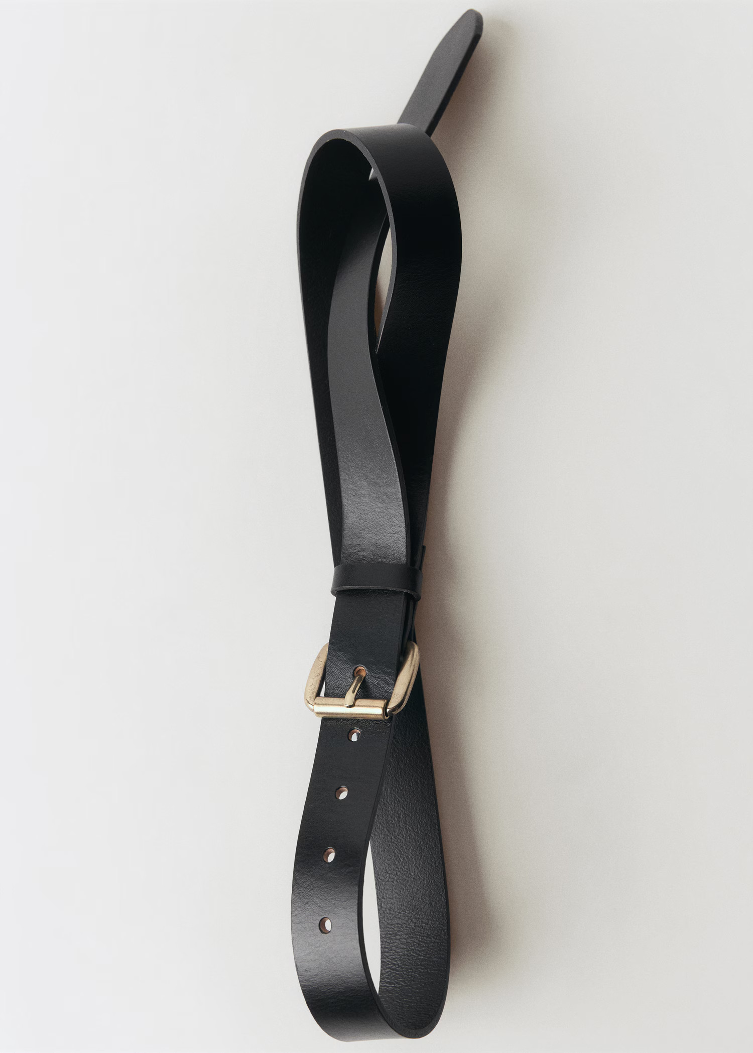 Leather belt with square buckle  - Women | MANGO United Kingdom | MANGO (UK)