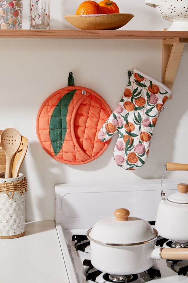 Peach Oven Mitt Set | Urban Outfitters (US and RoW)