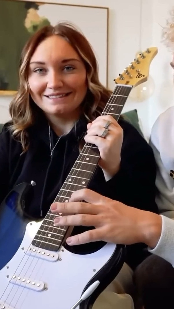 DeLayNee’s 2025 Christmas haul 🖤🤩

#LTKvlog #LTKGiftGuide #LTKHoliday