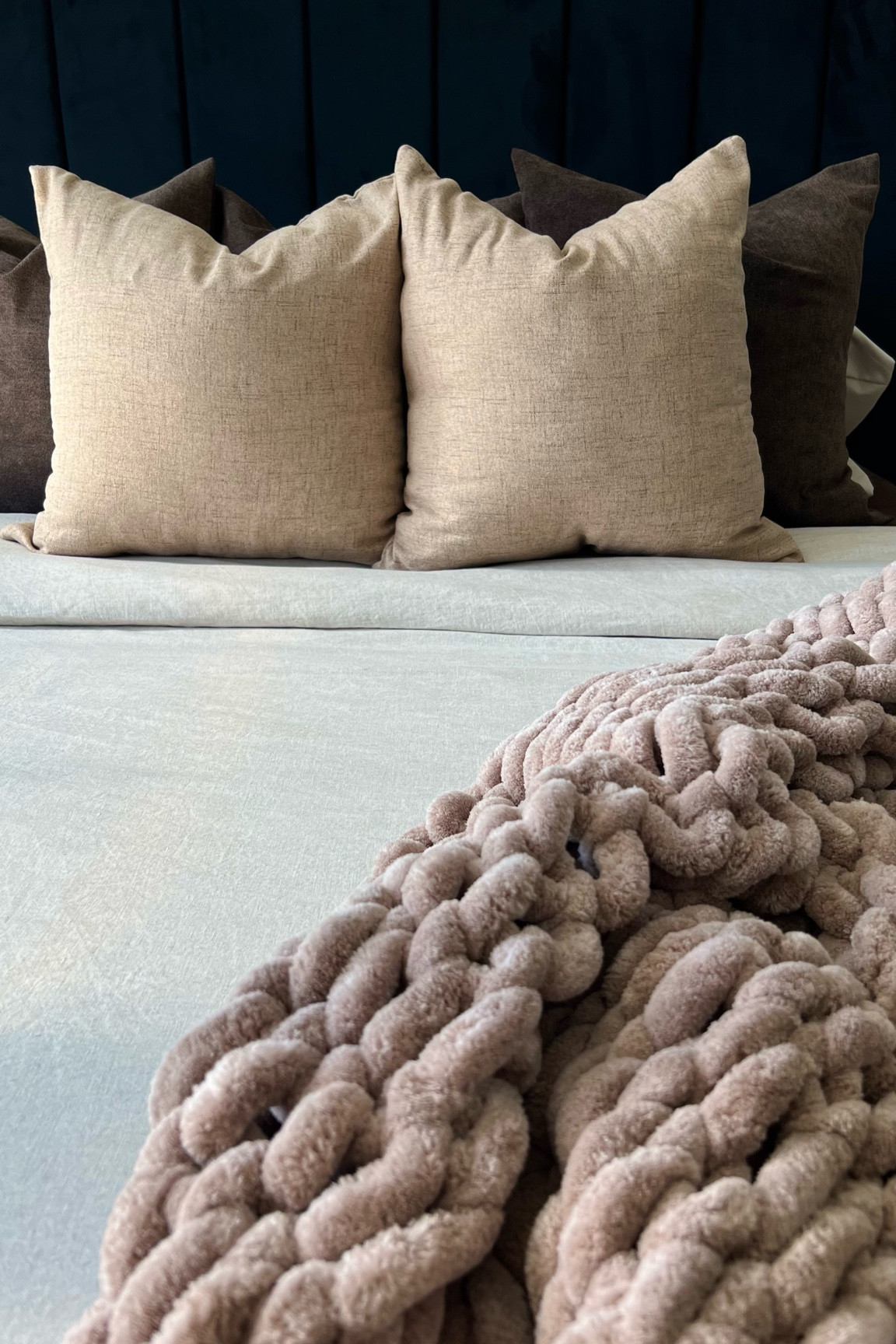 Cream pillow covers: 20x20 
Chocolate pillow covers: 22x22 
pillow inserts: I used 22x22 for the cream covers and 24x24 for the chocolate for more fullness 


#LTKhome