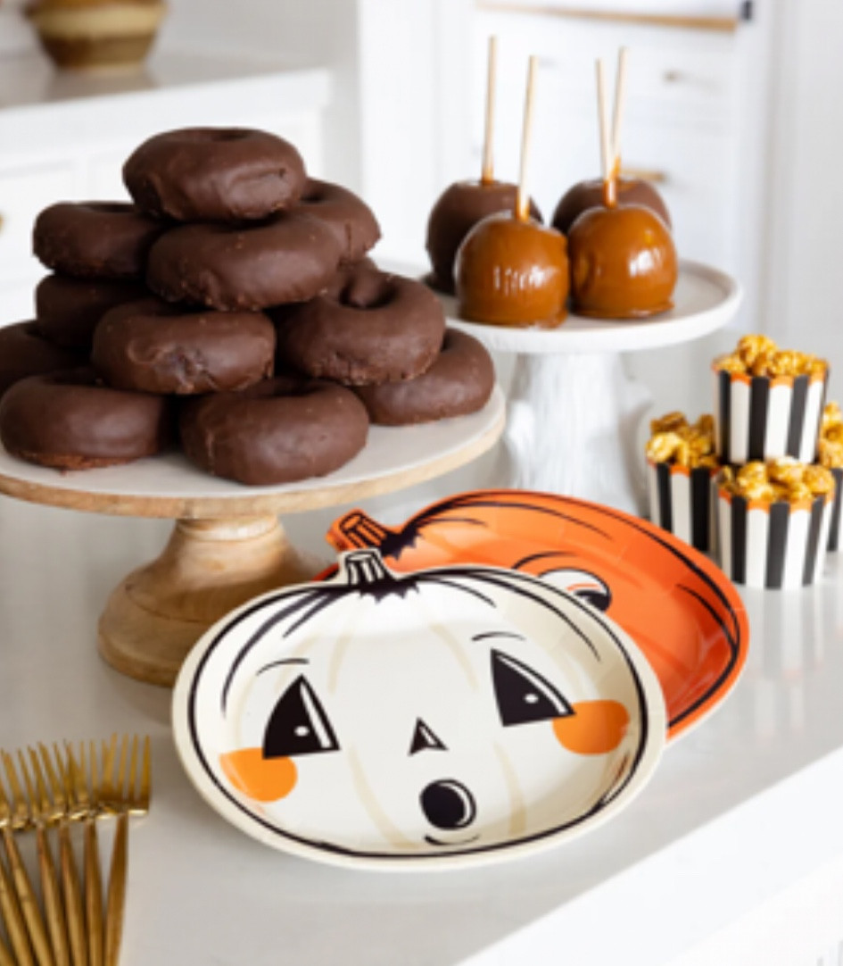 Party Plates 🍩 

#LTKSeasonal #LTKParties #LTKHalloween