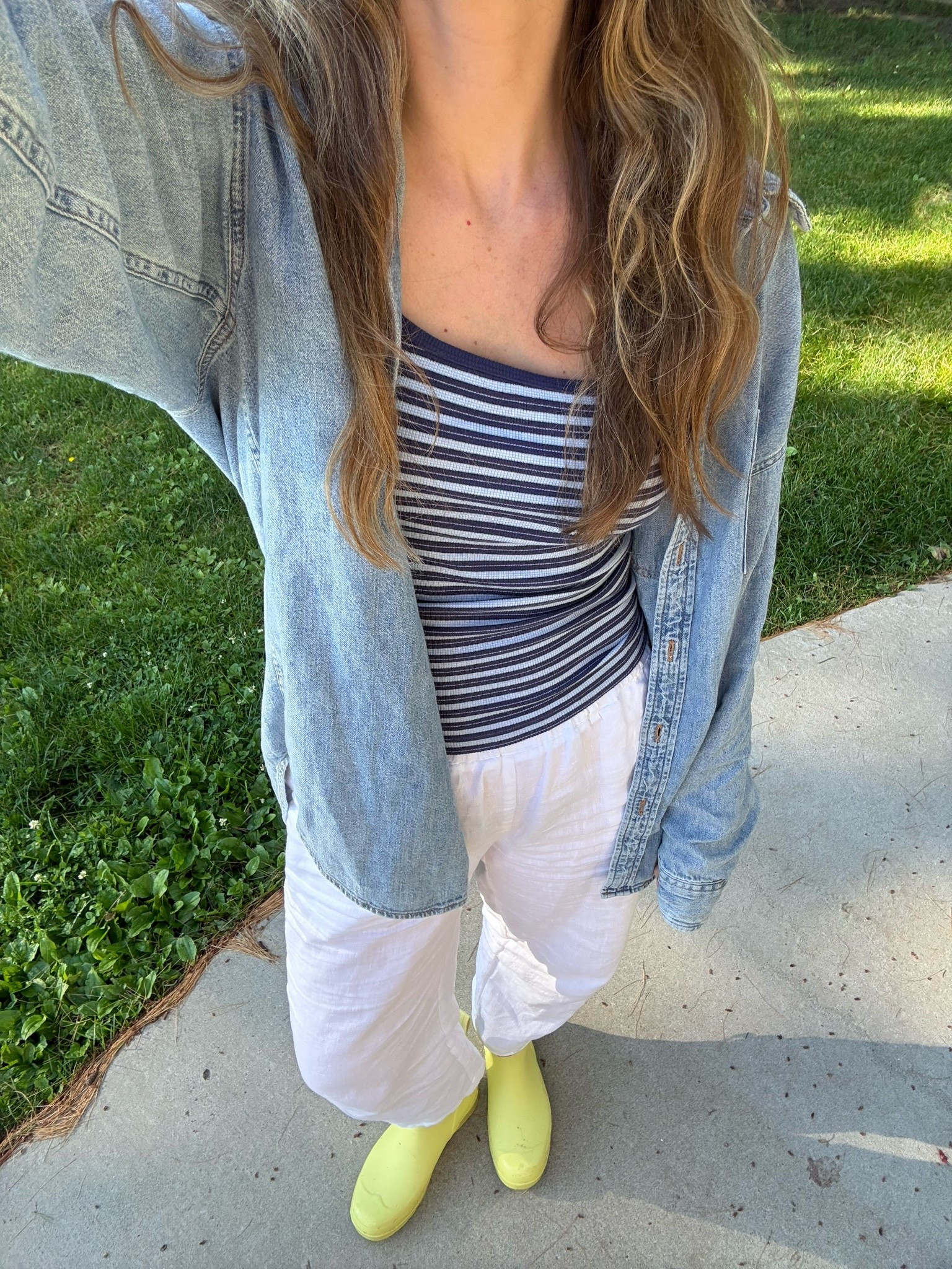 versatile for the weather! wearing medium in tank and button down (sized up for a little more of a loose fit) and small in linen pants! 

Spring outfit, Summer outfit, mom outfit

#LTKootd #LTKmomlife