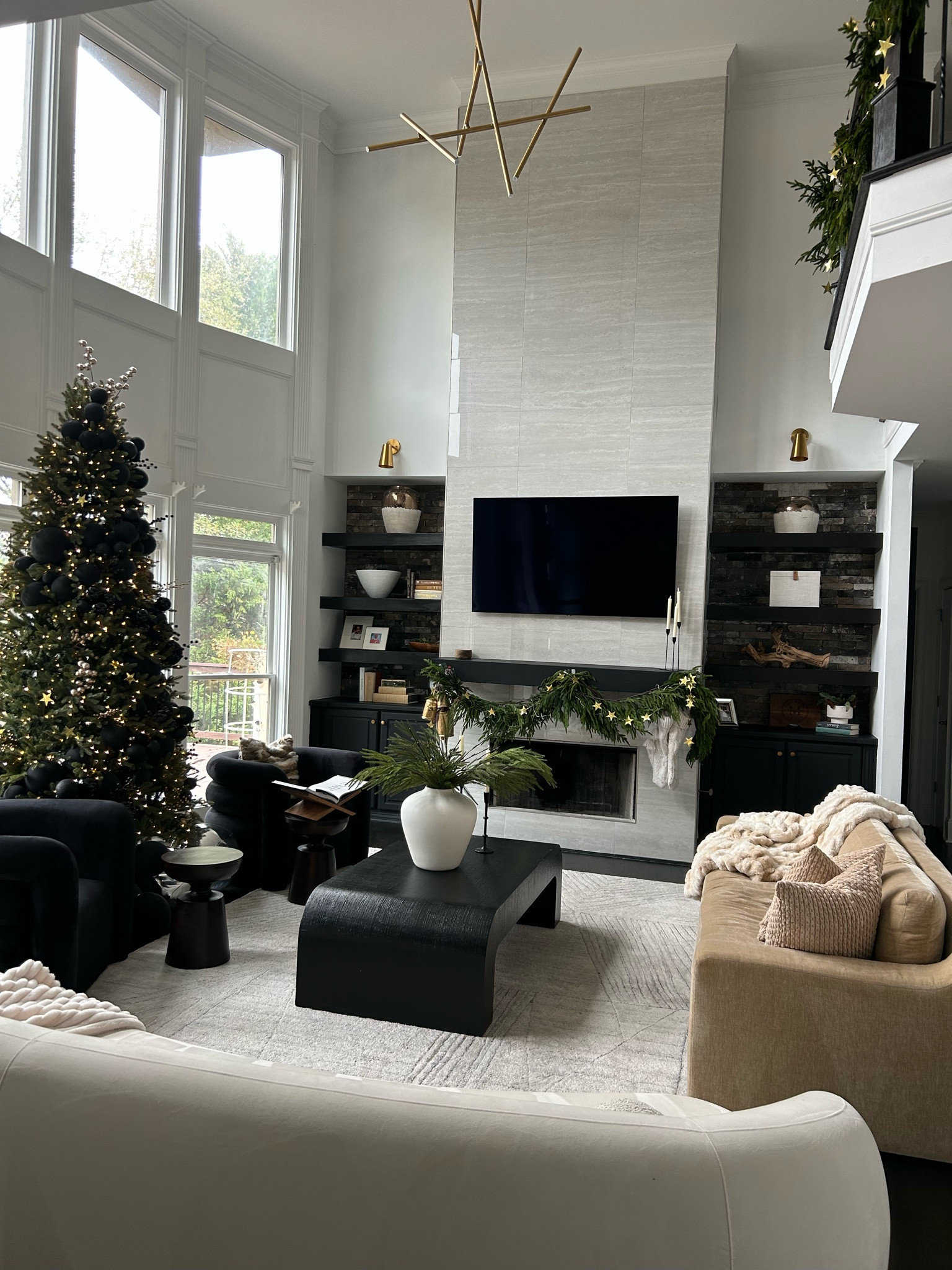 Dark, modern Christmas. 🖤 #MoodyChristmas #HolidayDecor 

#LTKSeasonal #LTKHoliday #LTKhome