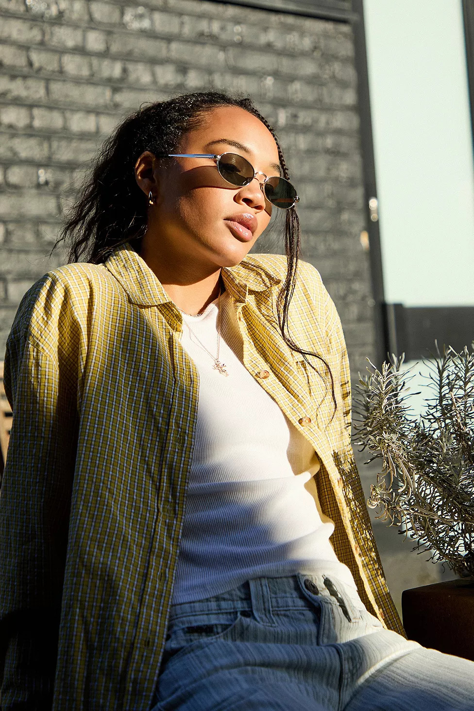 UO Gwyn Metal Oval Sunglasses | Urban Outfitters UK