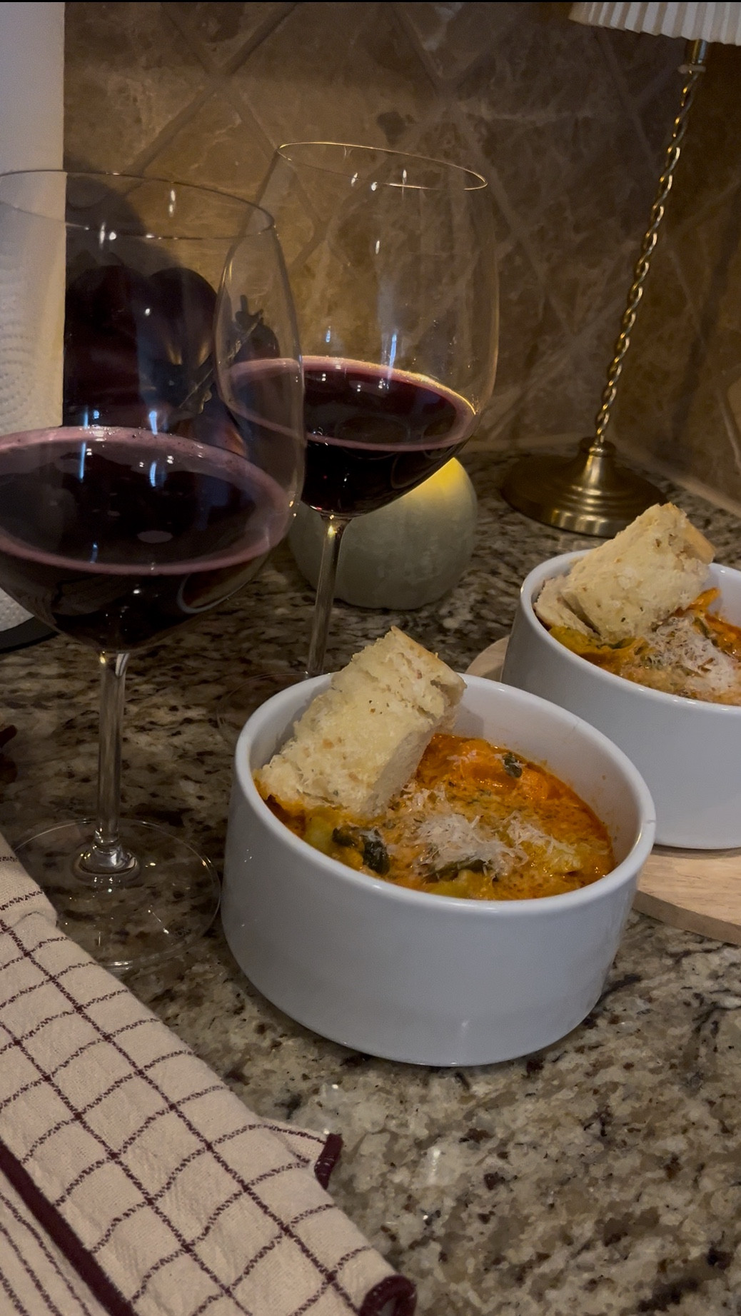 Nothing says fall comfort like a bowl of soup. This tortellini soup was easy to make, full of flavor, and filling. 

Ingredients:
Ground Italian sausage 
Tortellini 
Onion
Garlic
Garlic powder 
Onion powder
Italian seasoning 
Red bell pepper 
Marinara 
Heavy cream
Chicken broth 
Spinach
Parmigiano Reggiano

#LTKHome #LTKSeasonal