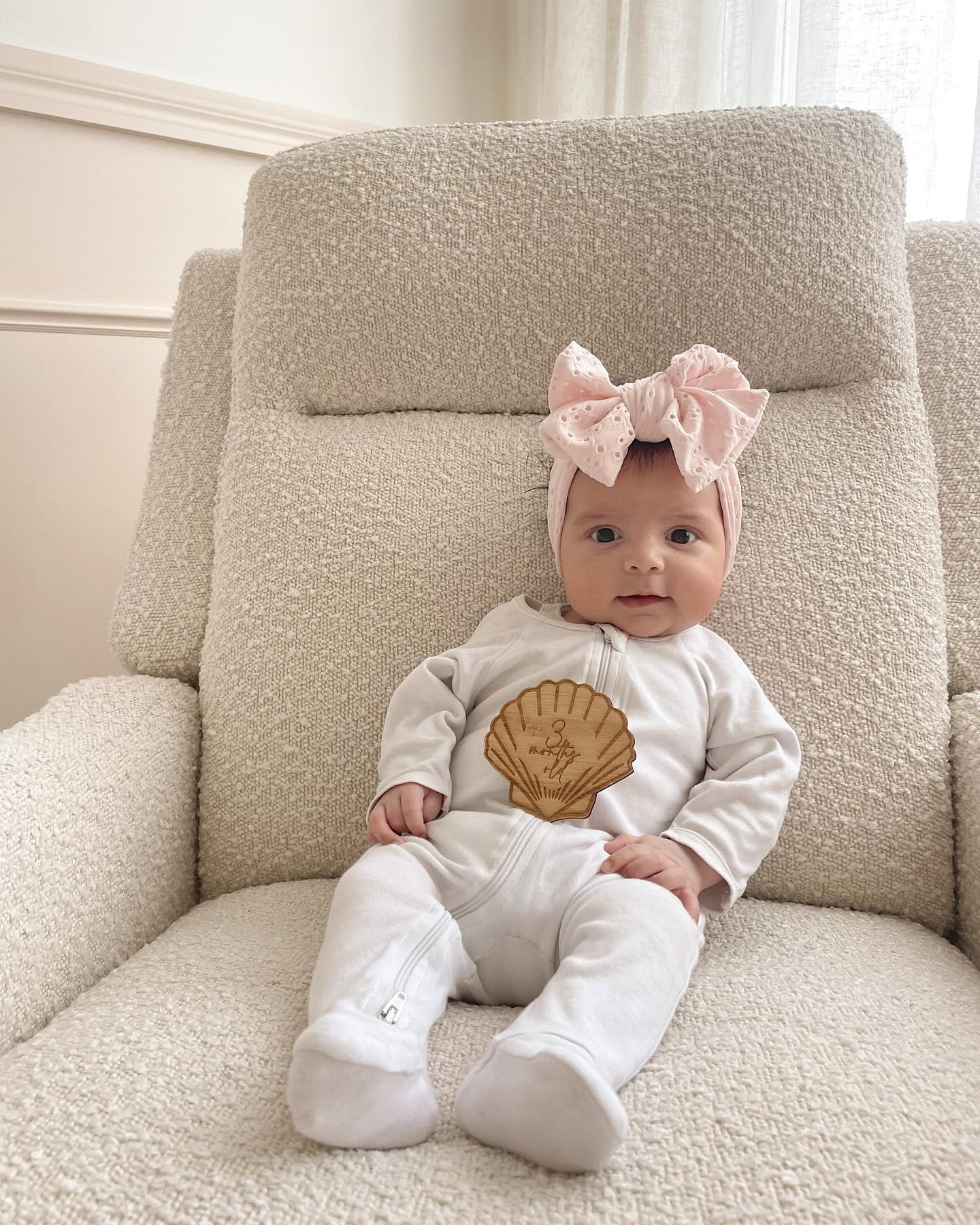 Sissy is 3 months old 🥹🤍
Litterally blink and you’ll miss it has been confirmed true, she’s growing so fast!