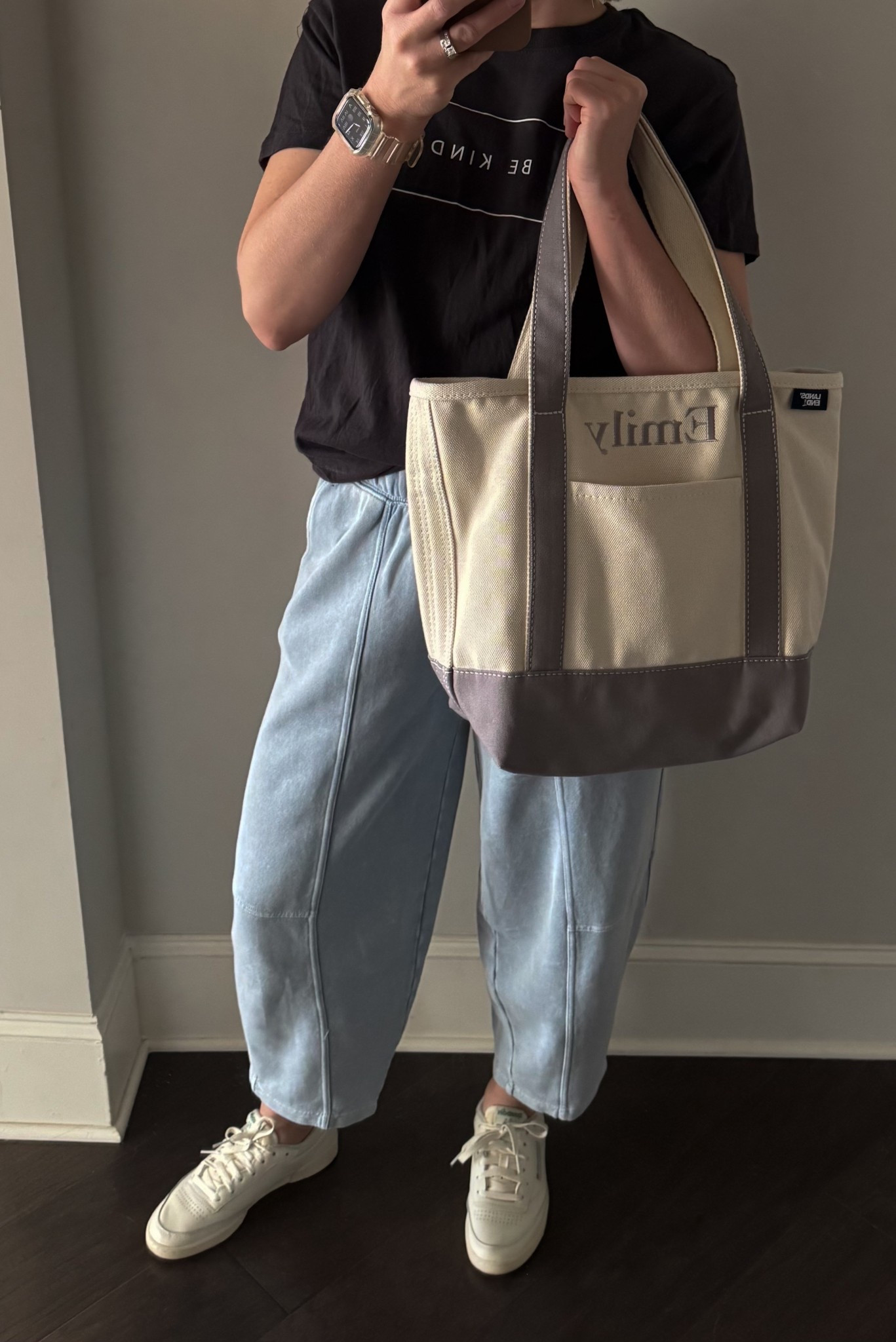 A must #tote for a busy soccer mom! ⚽️

#LTKActive #LTKSpringSale #LTKFamily