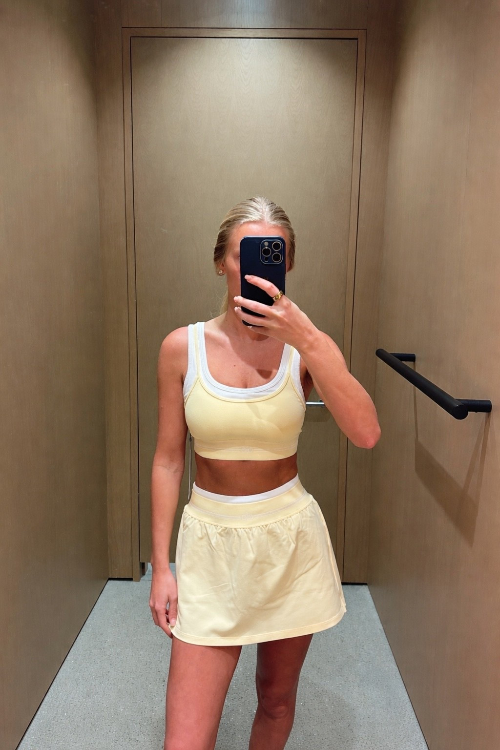 perfect summer yellow #aloyoga 