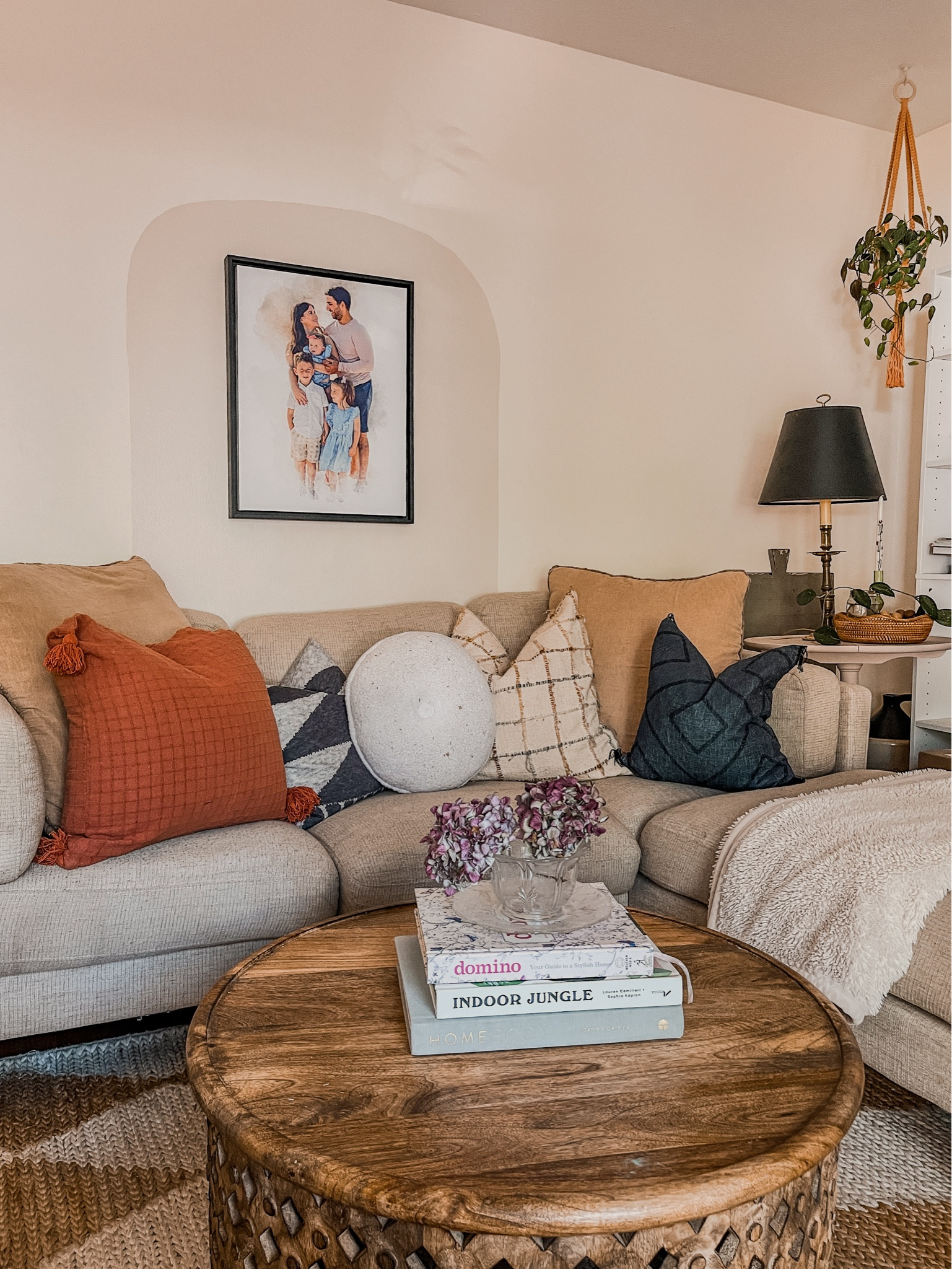 Fall decor is starting to trickle into our house! Love this orange pillow & black pillows. 

#LTKHome #LTKSeasonal #LTKStyleTip