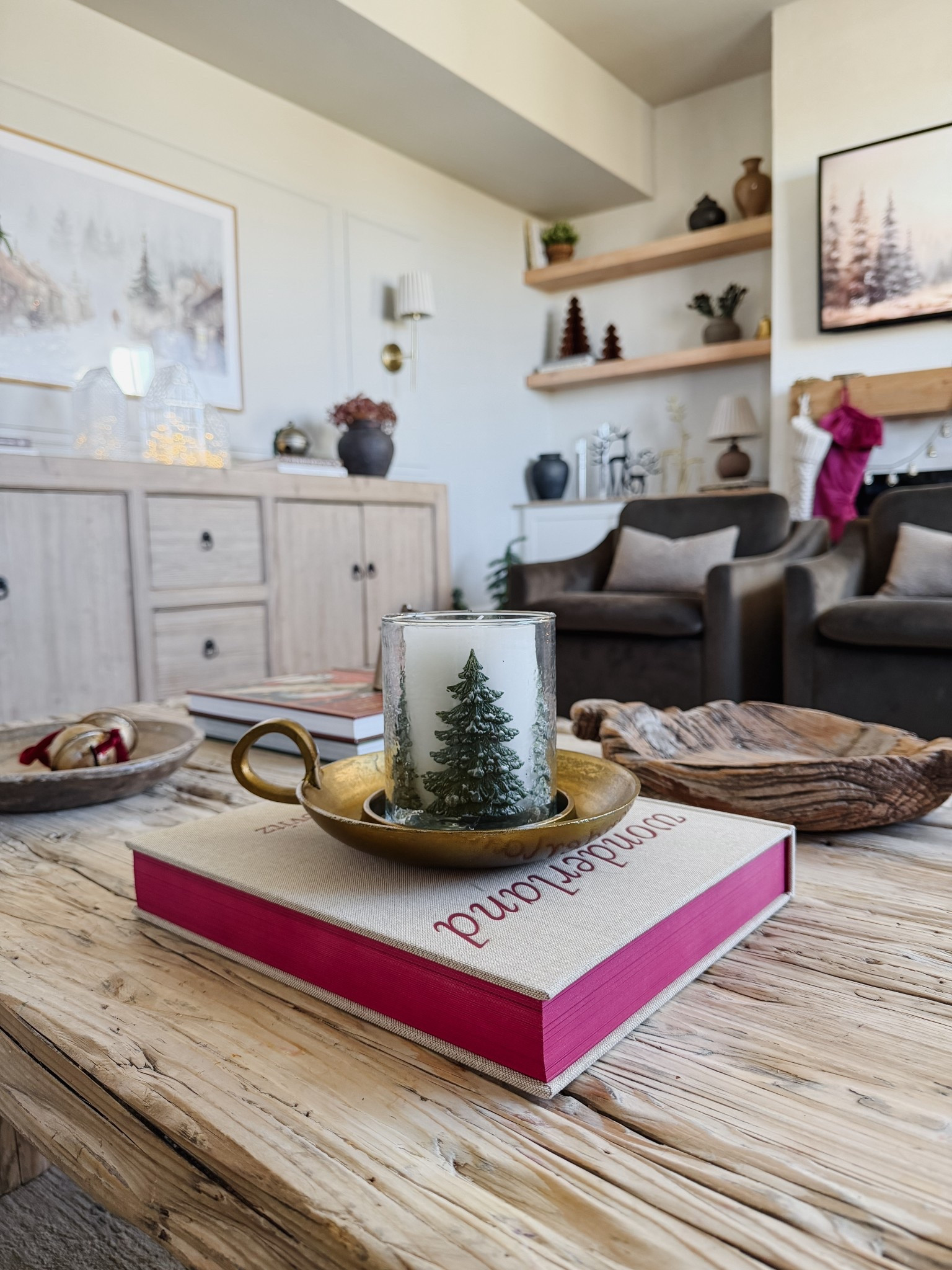 christmas coffee table styling

#LTKHome #LTKSeasonal #LTKHoliday