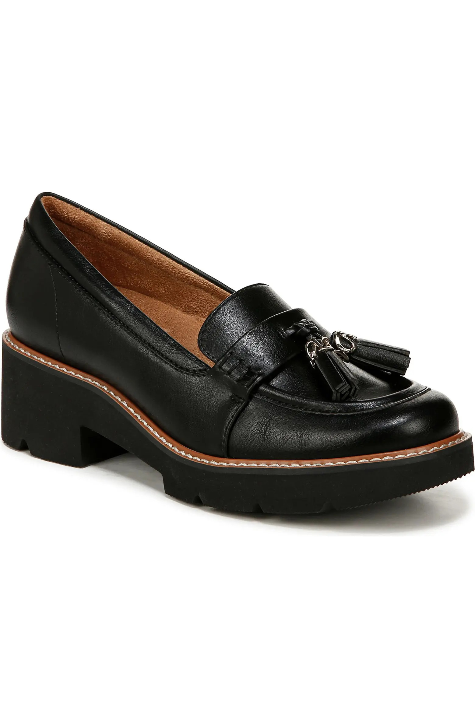 Naturalizer Committed Tassel Loafer (Women) | Nordstromrack | Nordstrom Rack