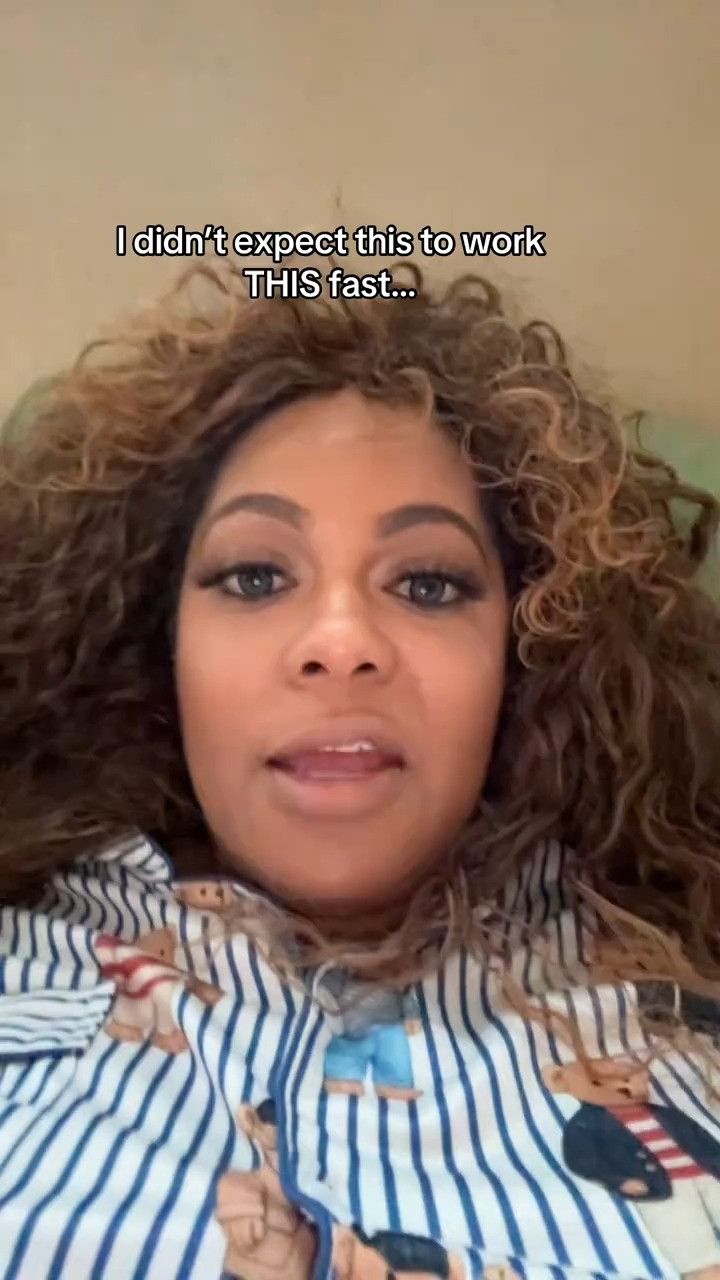 this @Dr.Melaxin Official is great for fading dark spots/hyperpigmentation🤩🧡#drmelaxin #drmelaxinskincare #kojicacid #darkspottreatment #tumericpads 

 #LTKselfcare #LTKSaleAlert #LTKBeauty