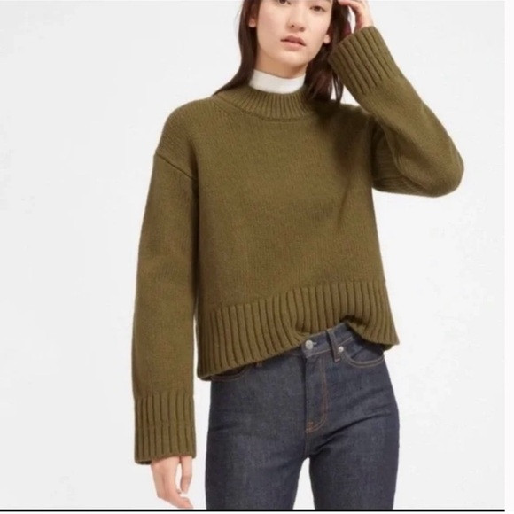 Everlane Wool-Cashmere Crew neck
Boxy Sweater green size M | Poshmark