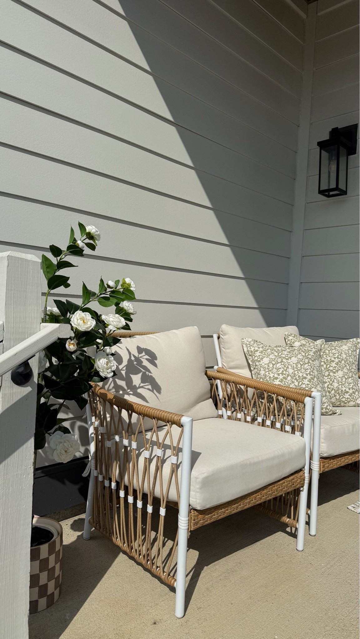 I LOVE my little front porch set up! It’s my favorite place to hang when the weather is nice like today 🤍💐

#LTKmorningroutine #LTKHome #LTKdayinmylife
