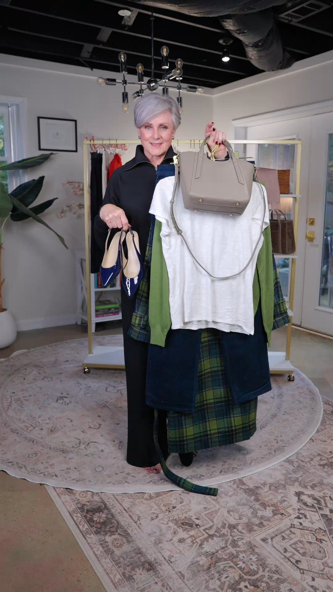 Classic, not Boring. The power of a classic turtleneck.


#LTKMidsize #LTKShoeCrush #LTKOver40