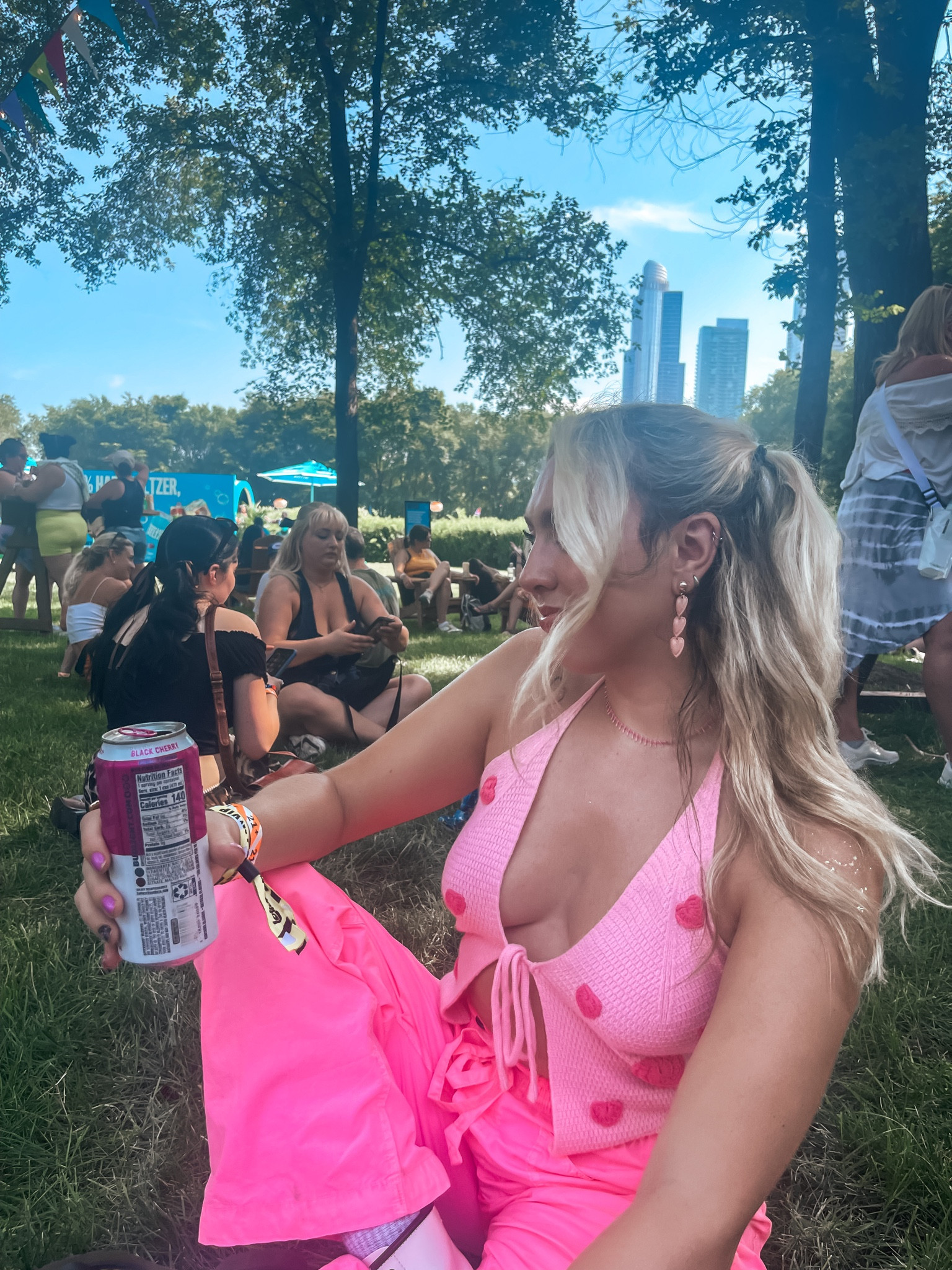 Festival outfit, festival fashion, festival style, festival accessories, festival season, Lollapalooza outfit

#LTKunder50 #LTKunder100 #LTKSeasonal
