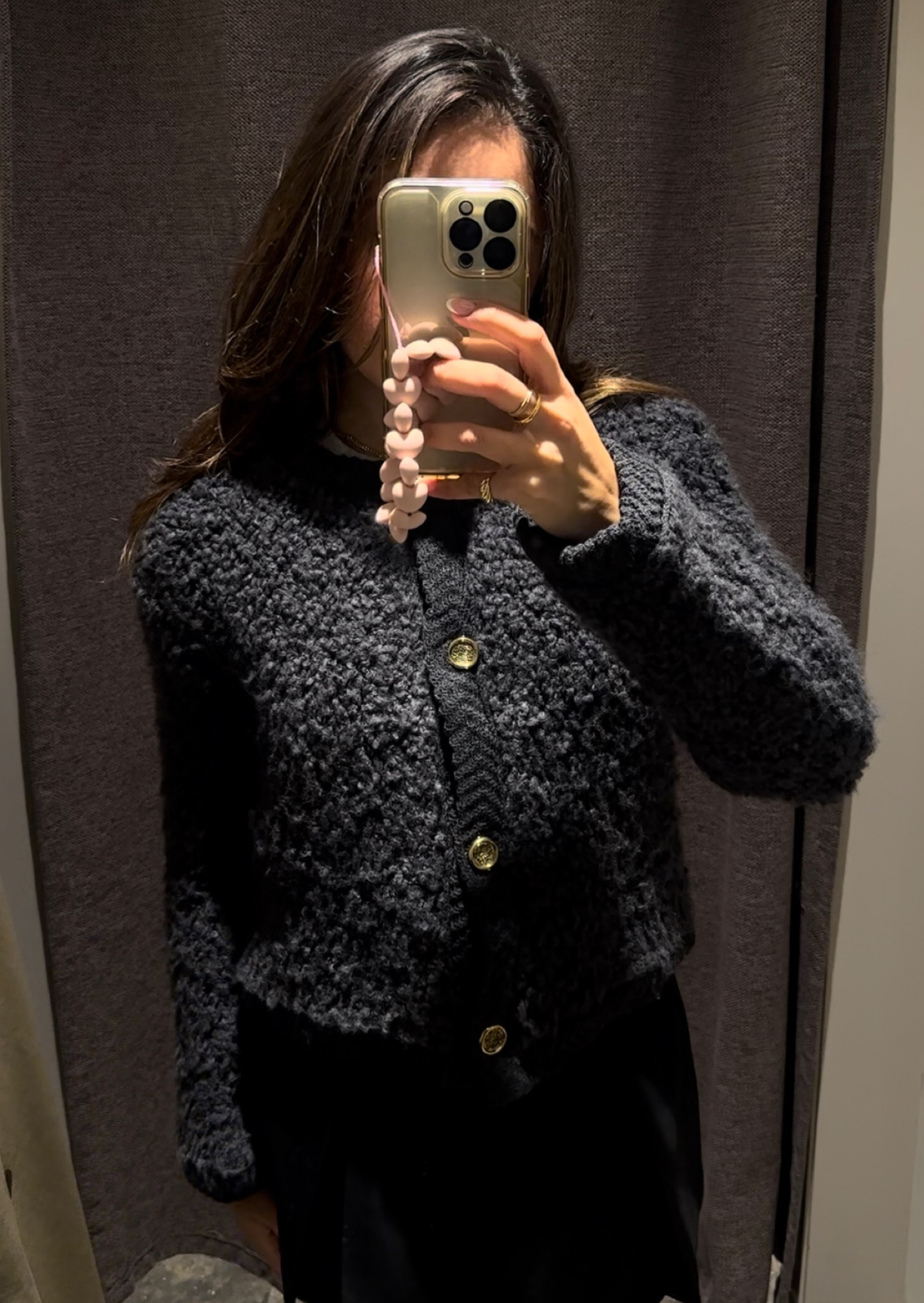 Fuzzy cardigan, gray cardigan, classy style, classy jackets, classy cardigan, massimo Dutti 