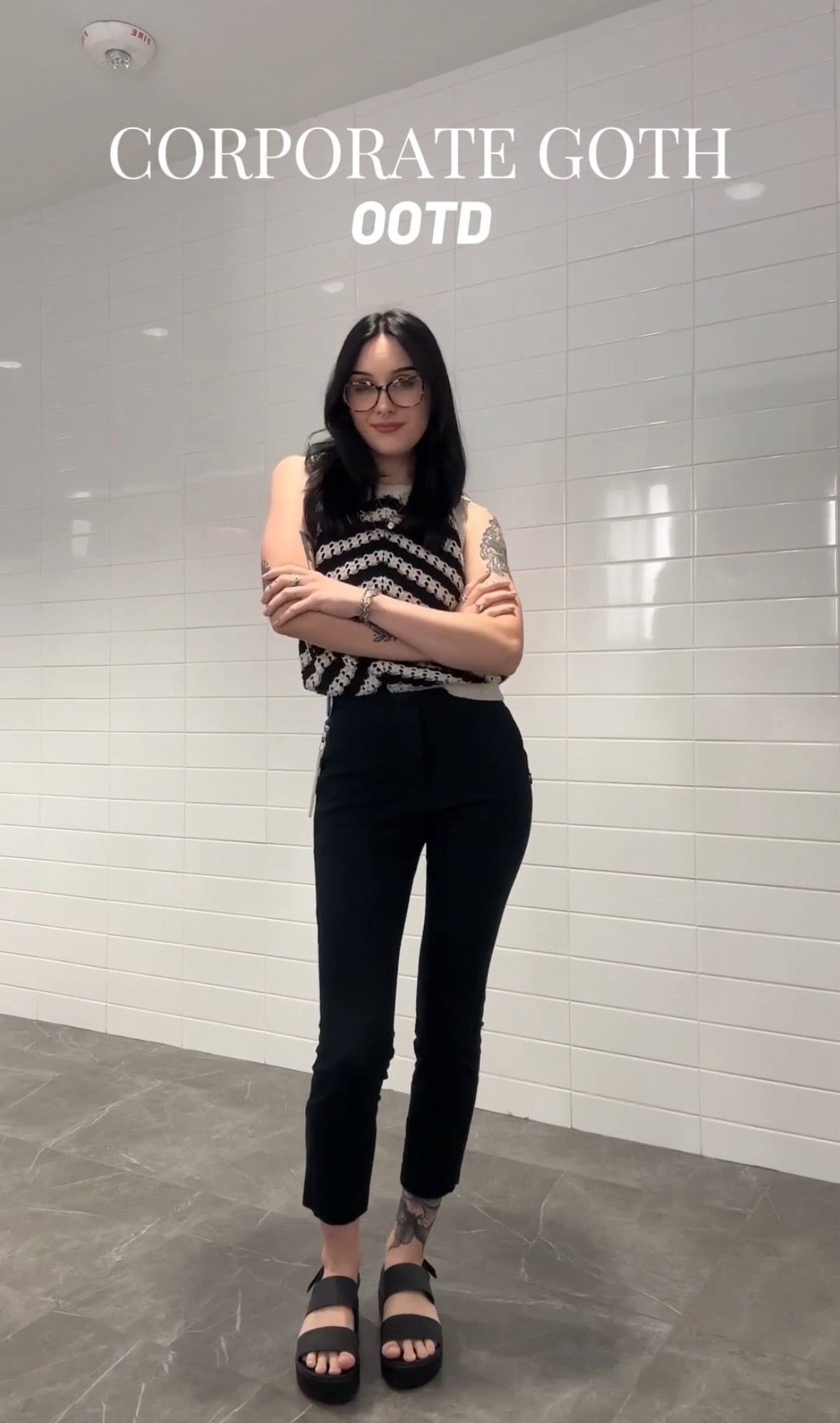 one of my favorite easy office looks during the summer 

#alt #alternative #corporategoth #officegoth

#LTKPetite
