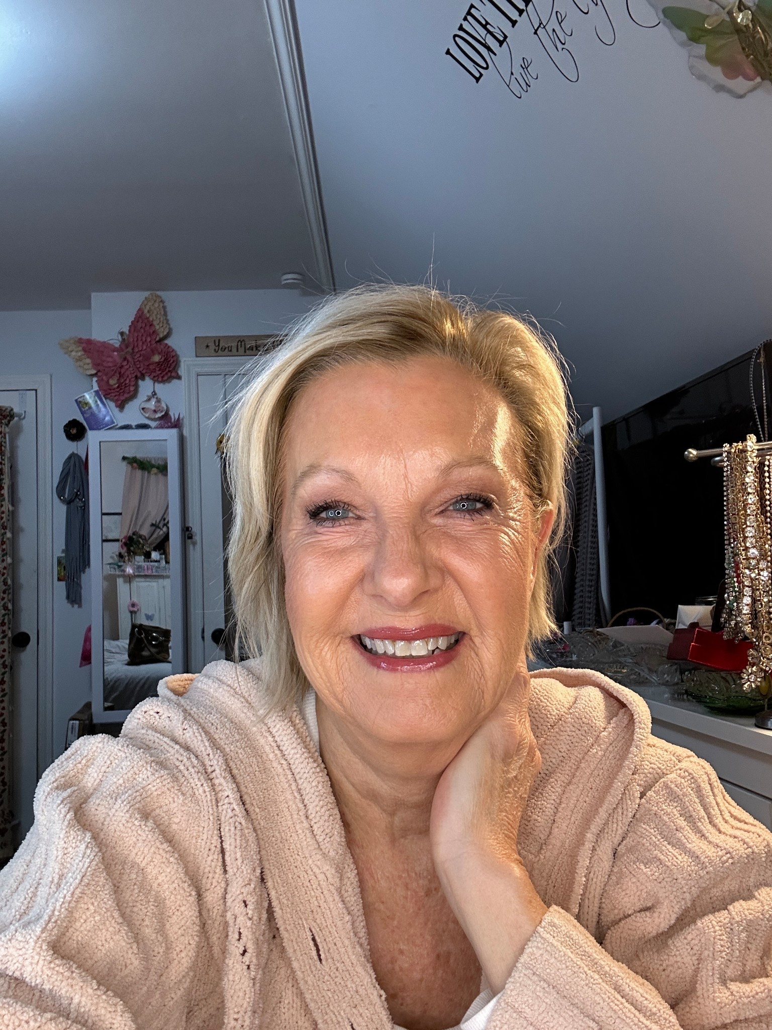 Simple Laura look 

#LTKBeauty