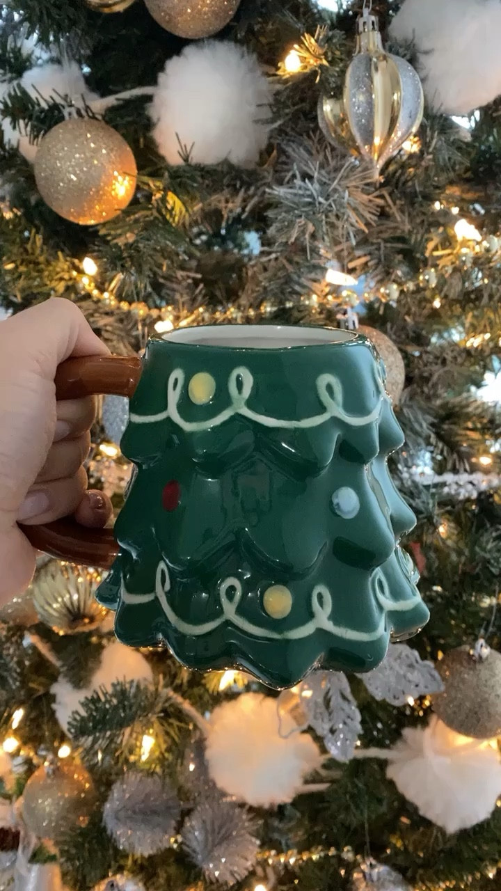 Cutie Christmas mug 🎄❤️

#LTKfindsunder50 #LTKHoliday #LTKSeasonal