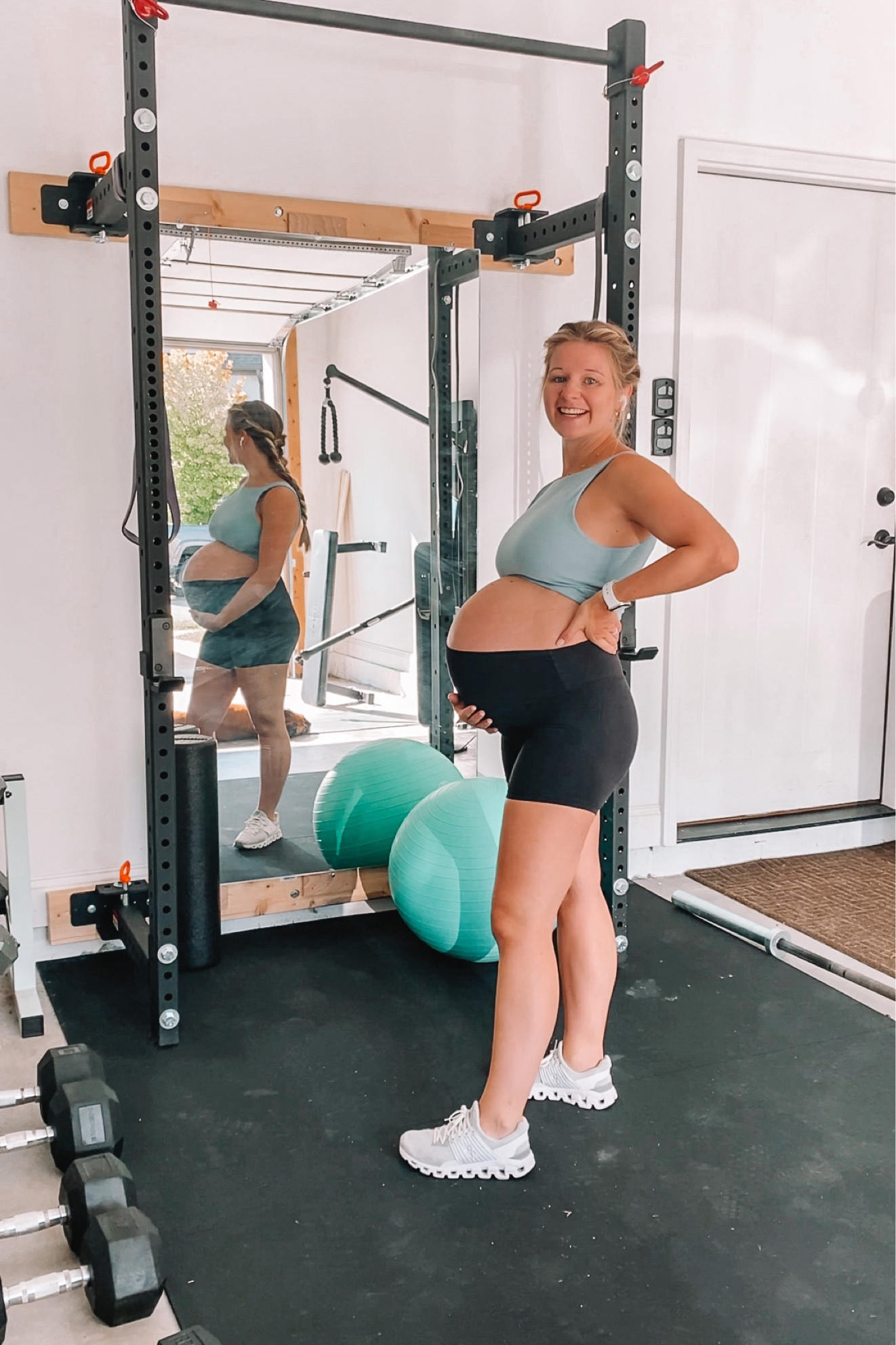 37 weeks pregnant small top & size 4 aligns — both items prepregnancy and perfect! | pregnancy workout fit | bump friendly activewear 
