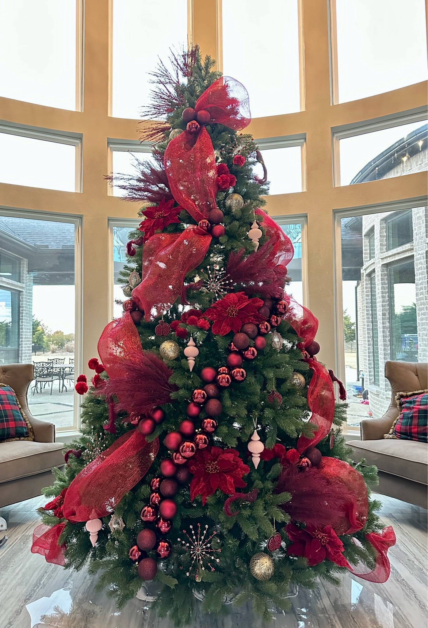 Last year’s tree because I am totally procrastinating this year! I’m linking my tree below along with others I love. I love my tree because it’s easy to set up, you don’t need to climb into the tree to plugs in the lights, the branches are full and look realistic and it has so many light options! It’s an investment but it’s totally worth it because this tree will last you for a while! I’ve had mine for three years now!

#christmastree

#LTKhome #LTKSeasonal #LTKHoliday