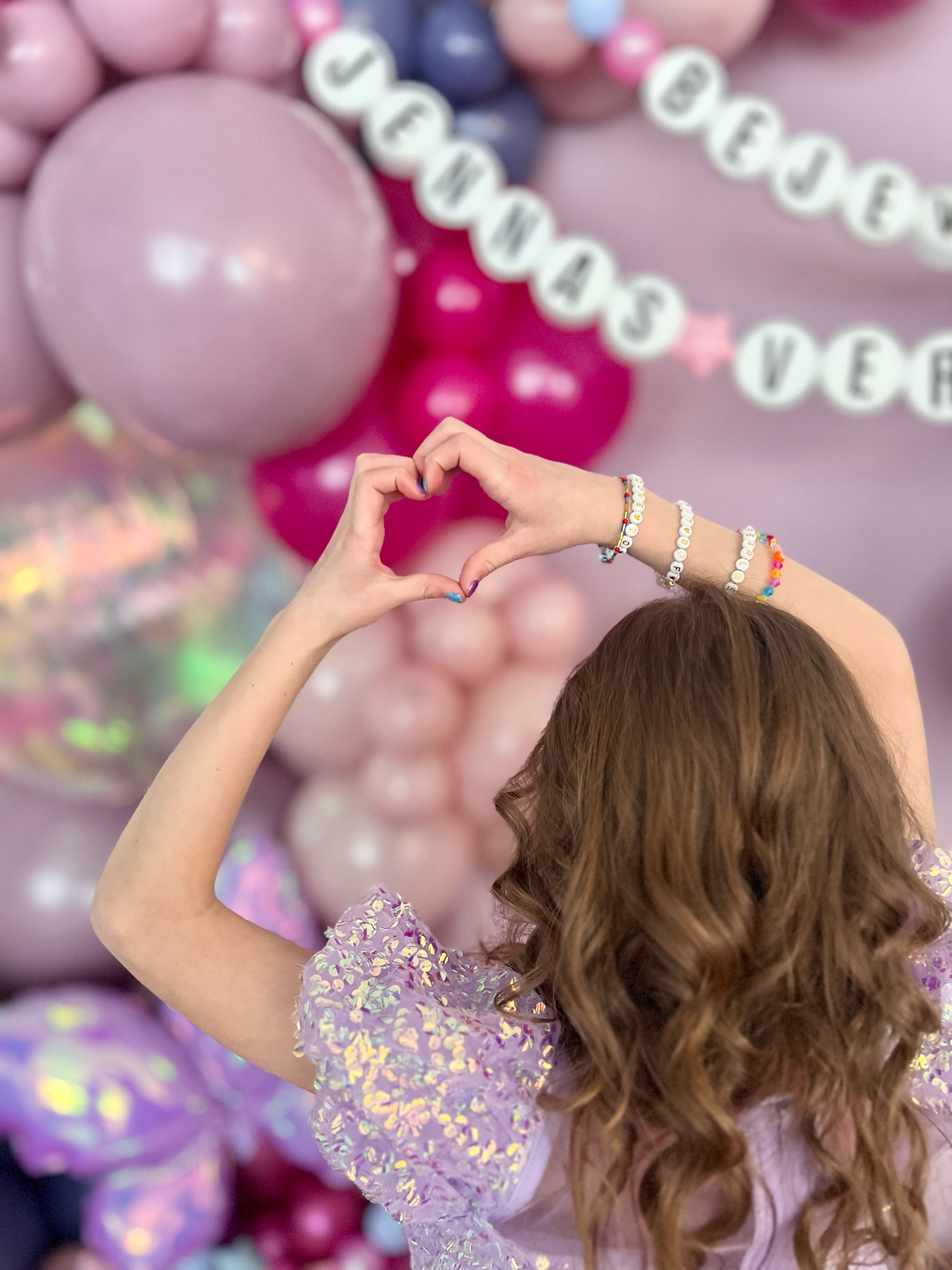 Bejeweled Taylor Swift Karaoke party 🫶🏻💜✨

Jenna’s dress is from Temu (not letting me link)
But here are some of our favorite other supplies! ✨

#LTKparties