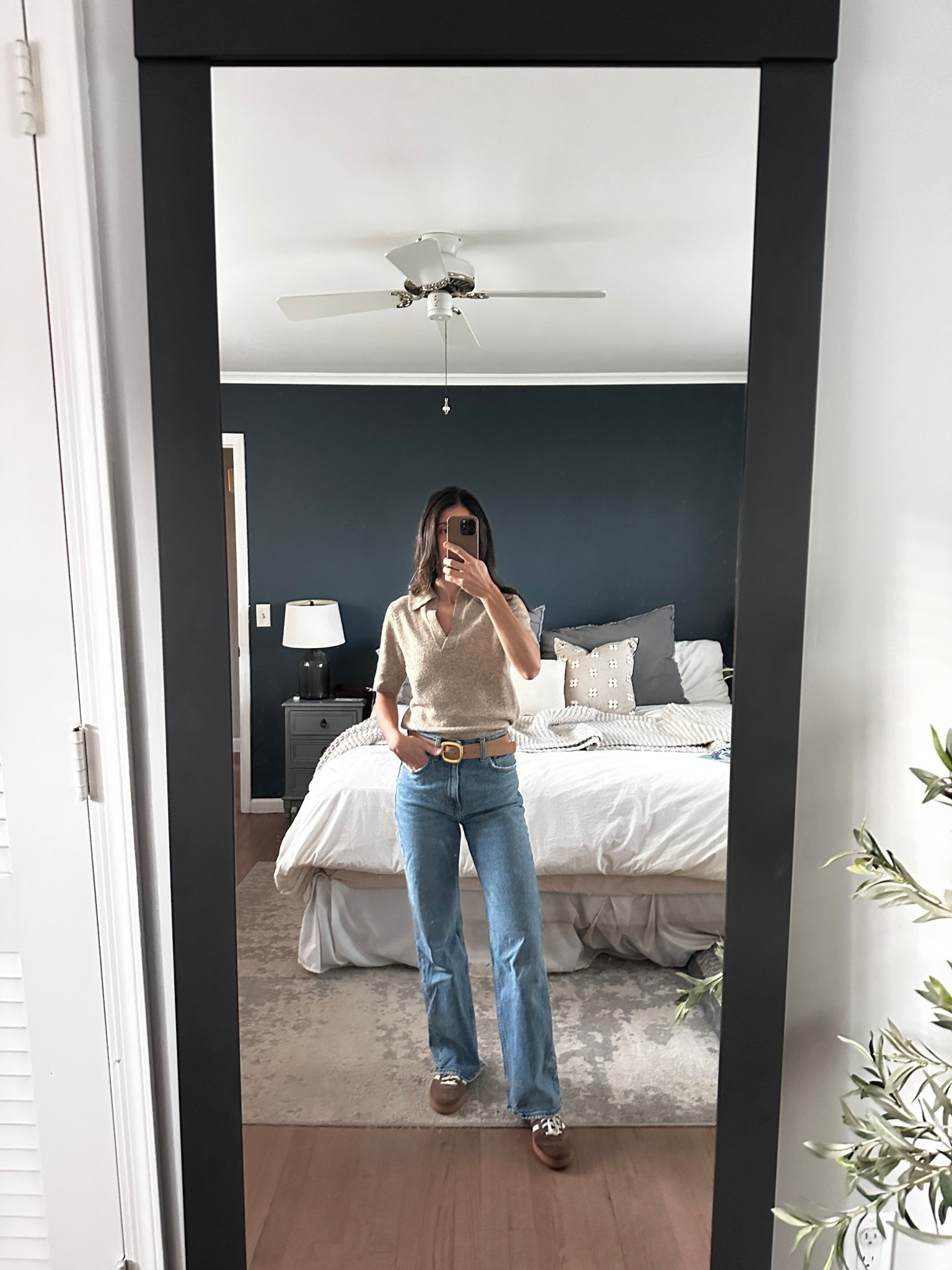 Work OOTD for a day in the office. Wearing a few staples I’ve had for years.

Madewell, Madewell belt, Abercrombie jeans, Abercrombie denim, Abercrombie top, Abercrombie sweater, office ootd, workwear, casual work style

#LTKootd #LTKWorkwear #LTKPetite